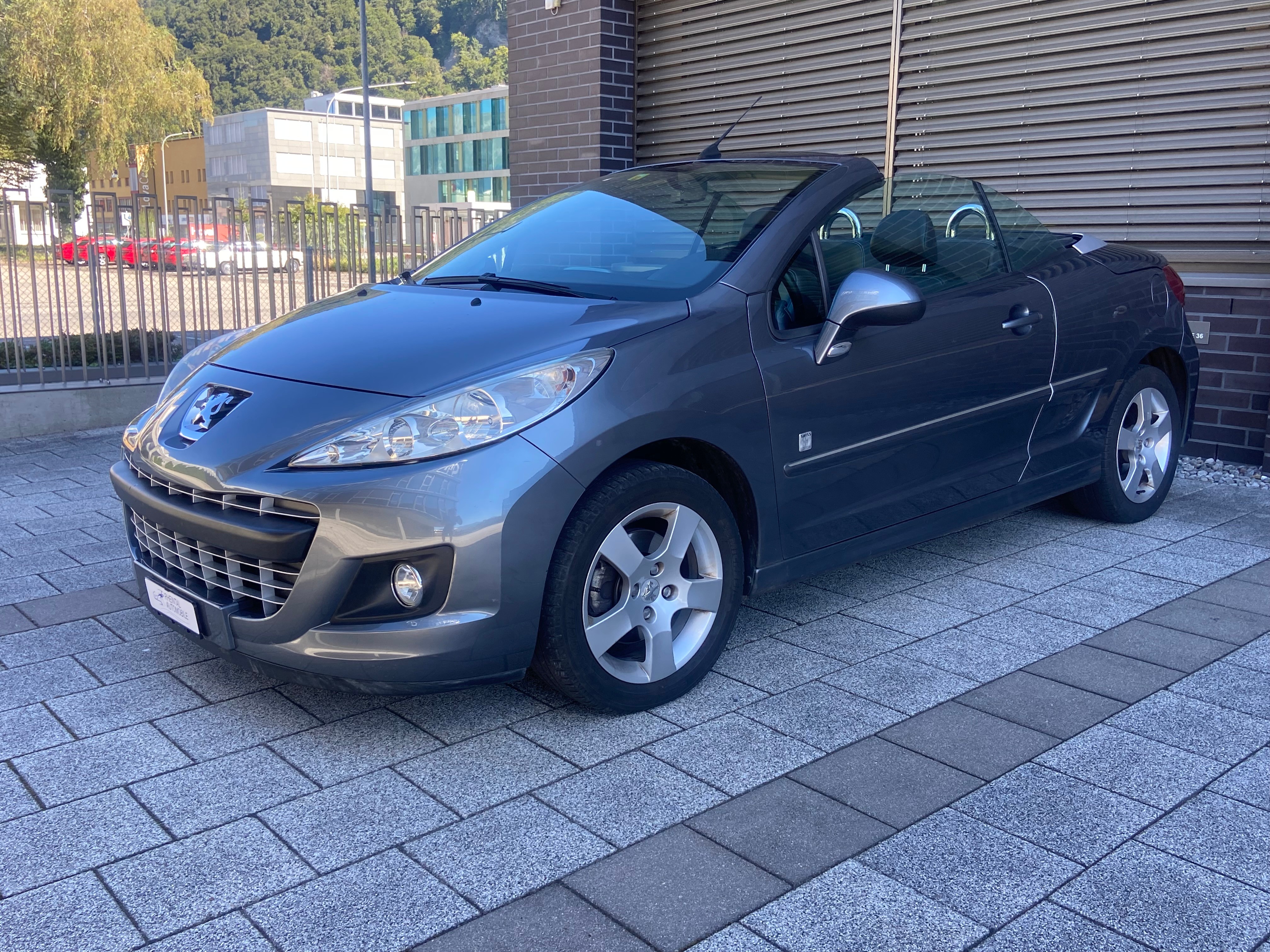 PEUGEOT 207 CC 1.6 16V Sport