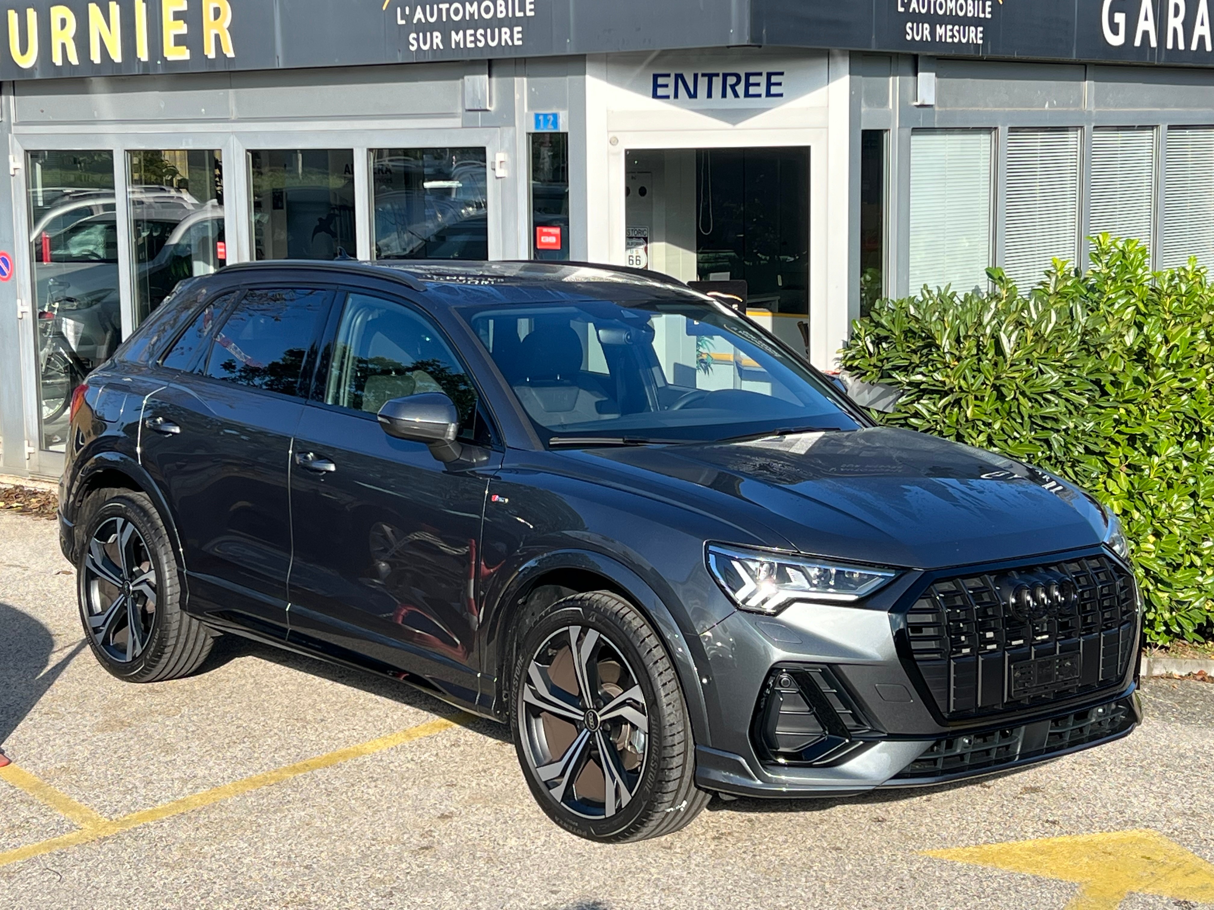 AUDI Q3 35 TFSI S line Attraction S-tronic