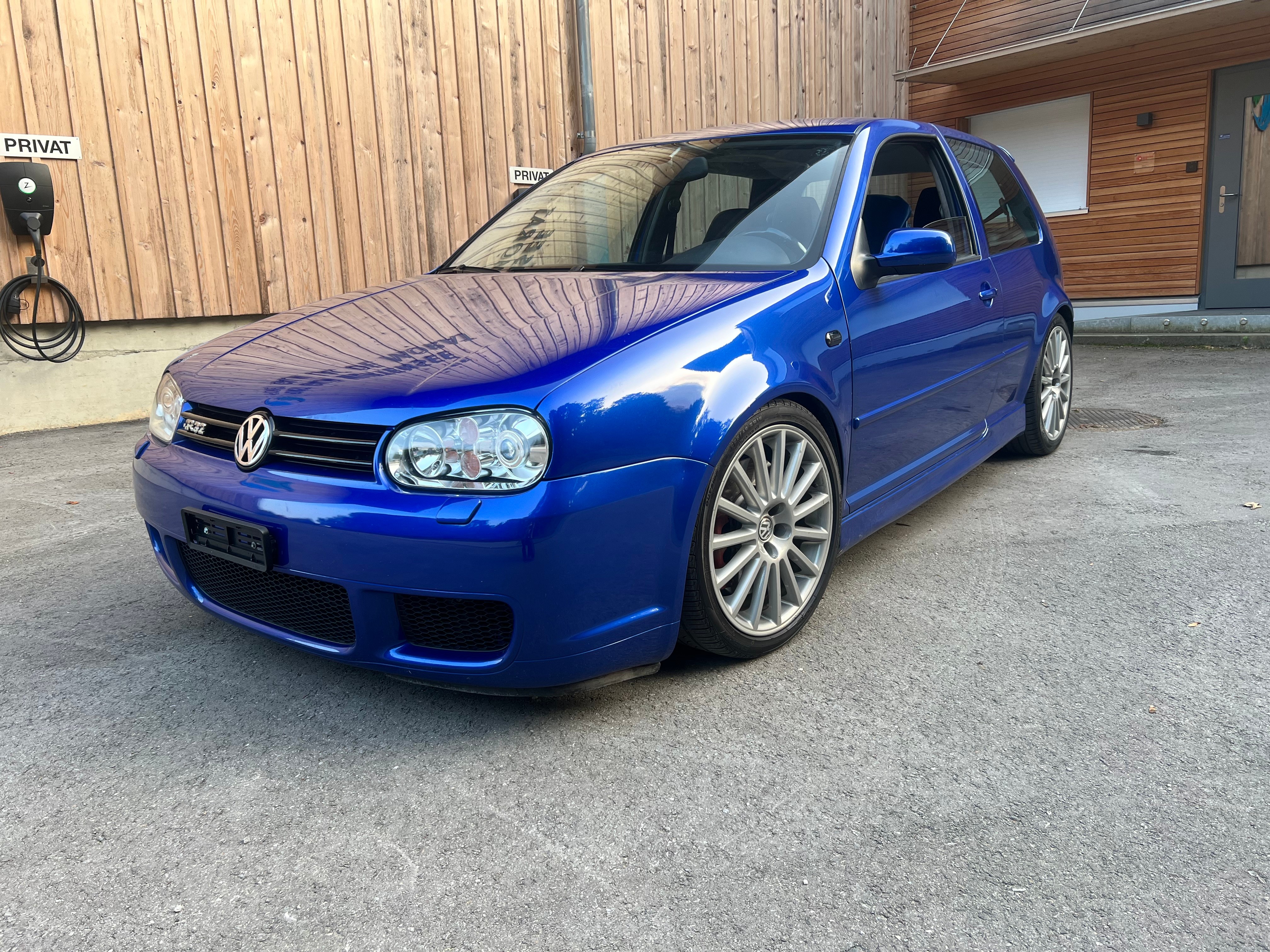 VW Golf R32 4Motion