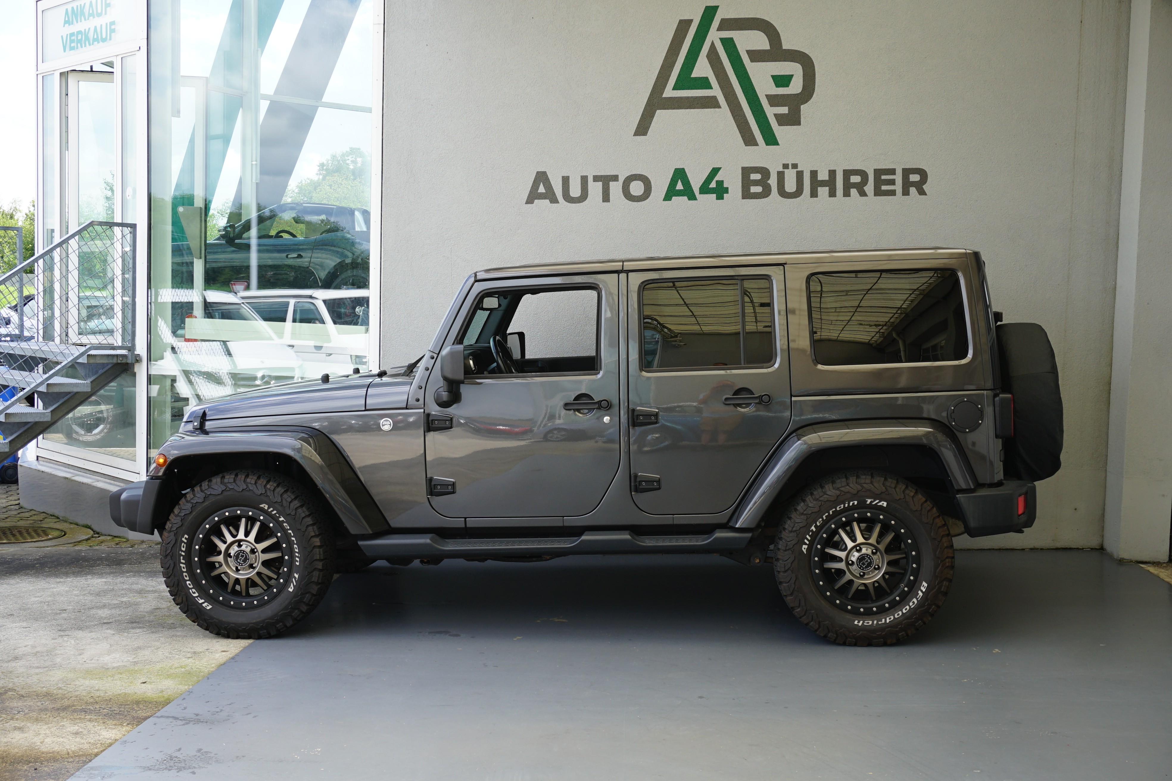 JEEP Wrangler 3.6 4WD Unlimited Sahara Automatic Hard/Softtop