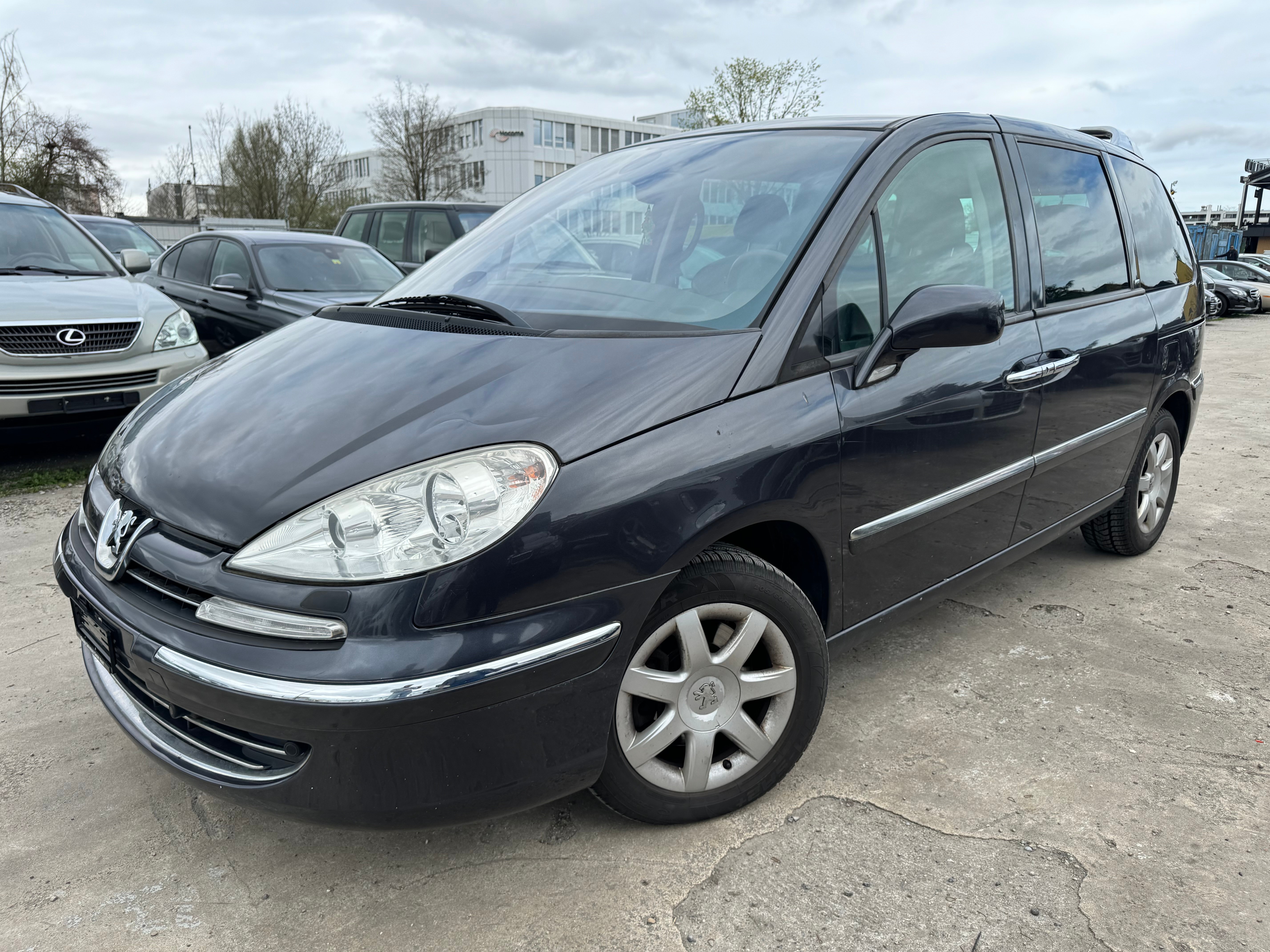 PEUGEOT 807 2.2 16V HDi Family+ Tiptronic