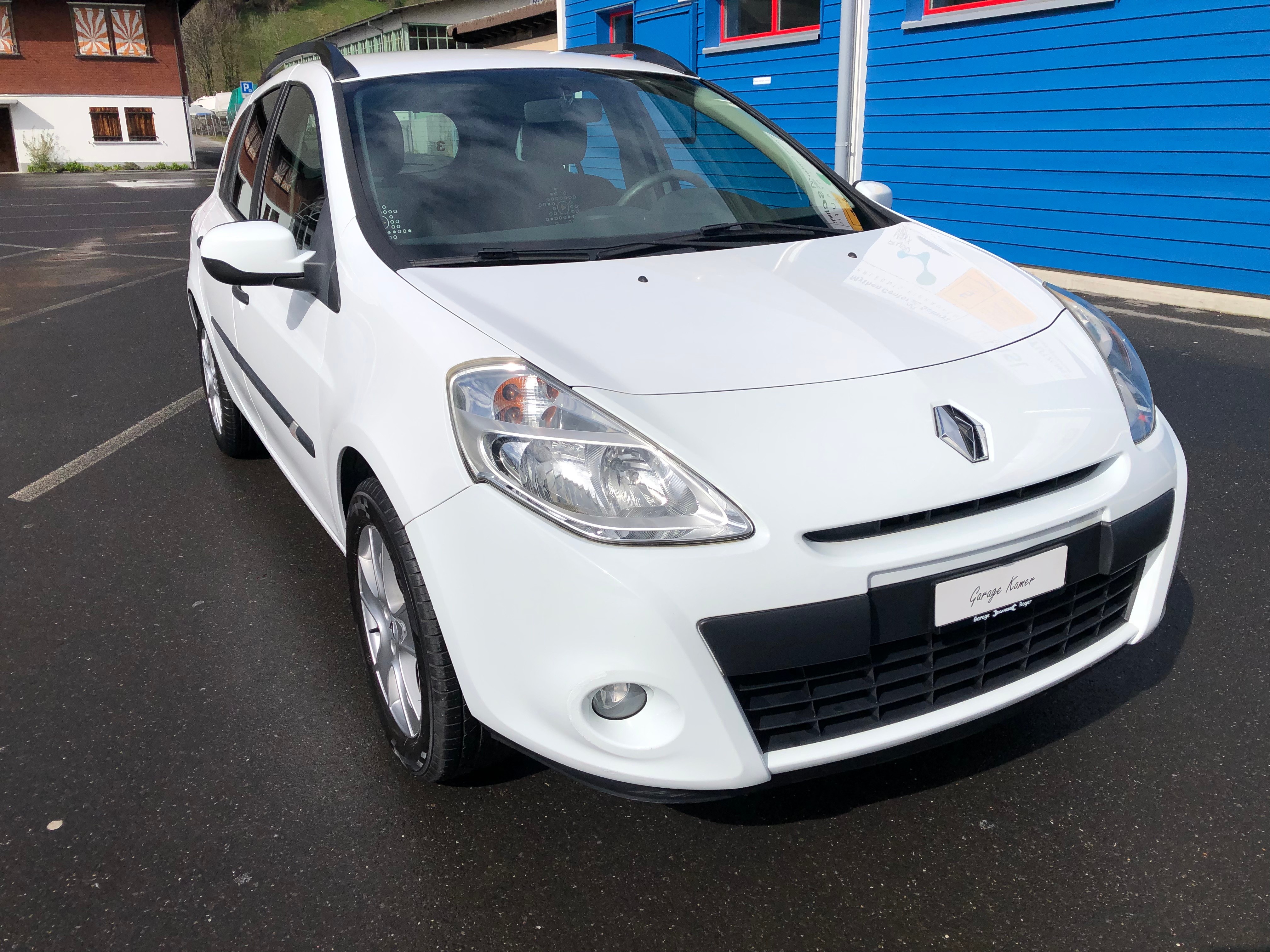 RENAULT Clio Grandtour 1.2 16V Yahoo