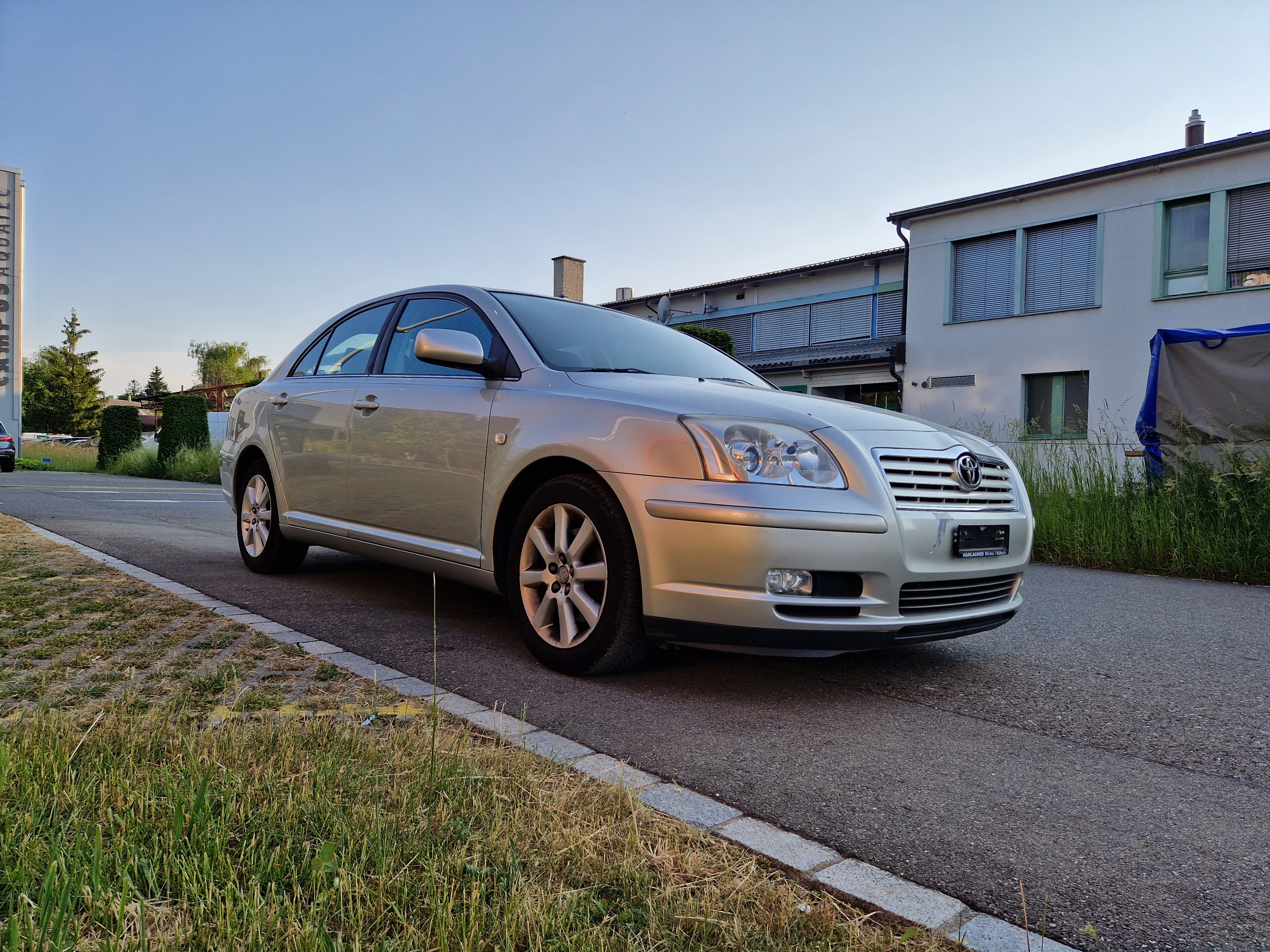 TOYOTA Avensis 2.4 D4 VVT-i Linea Sol Liftback T-Step5