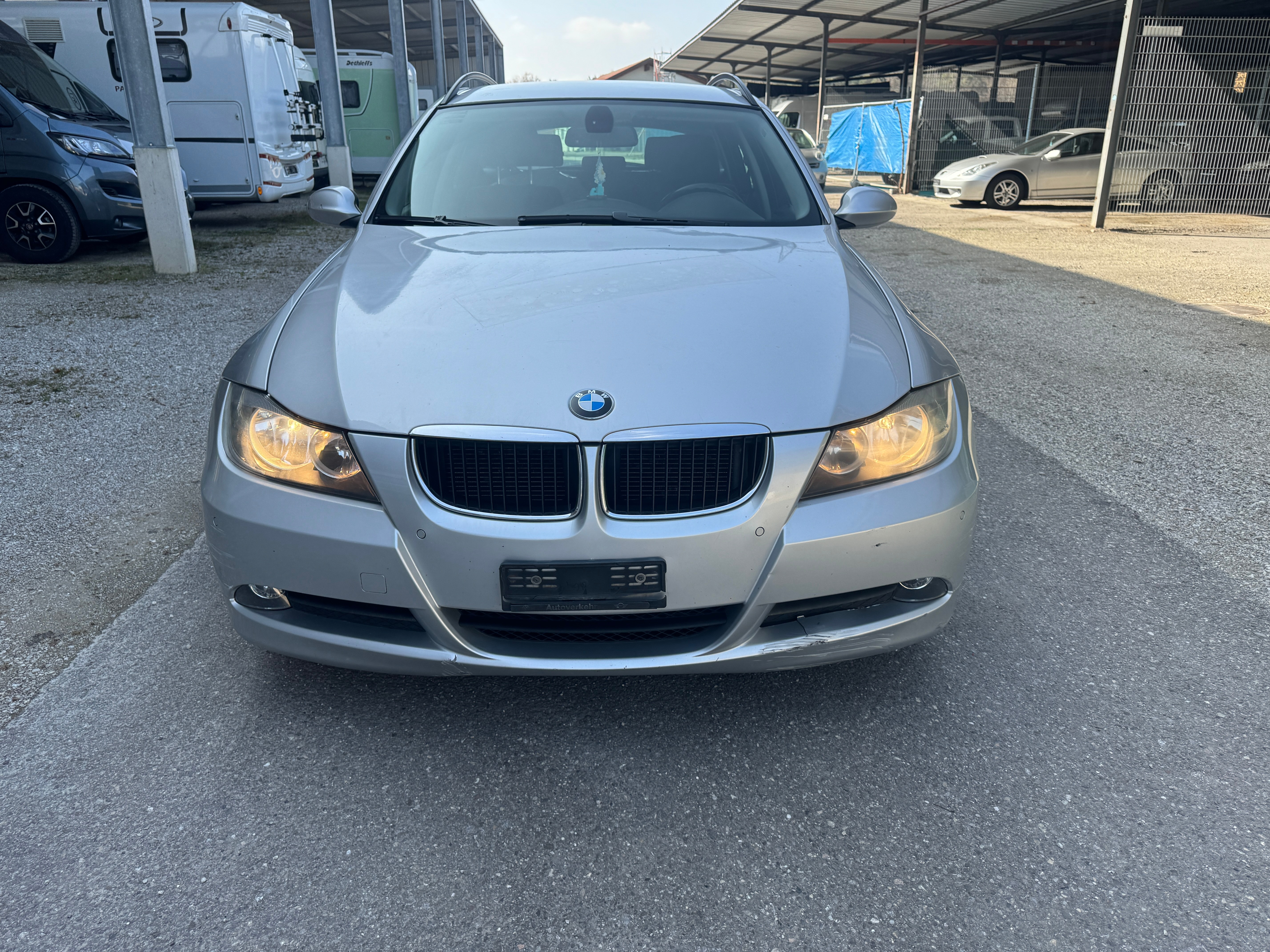 BMW 320i Touring Steptronic