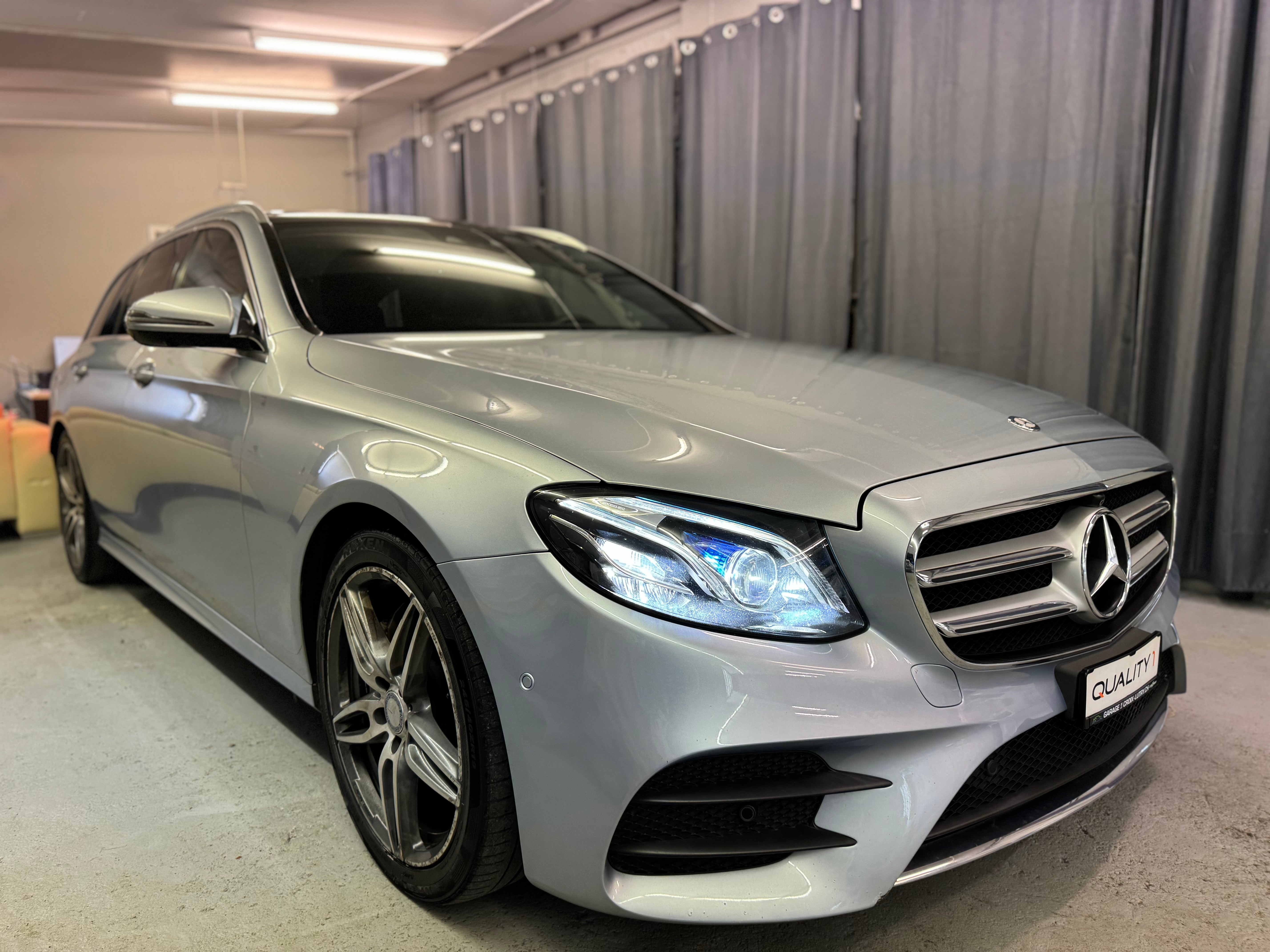 MERCEDES-BENZ E 220 d AMG Line 9G-Tronic