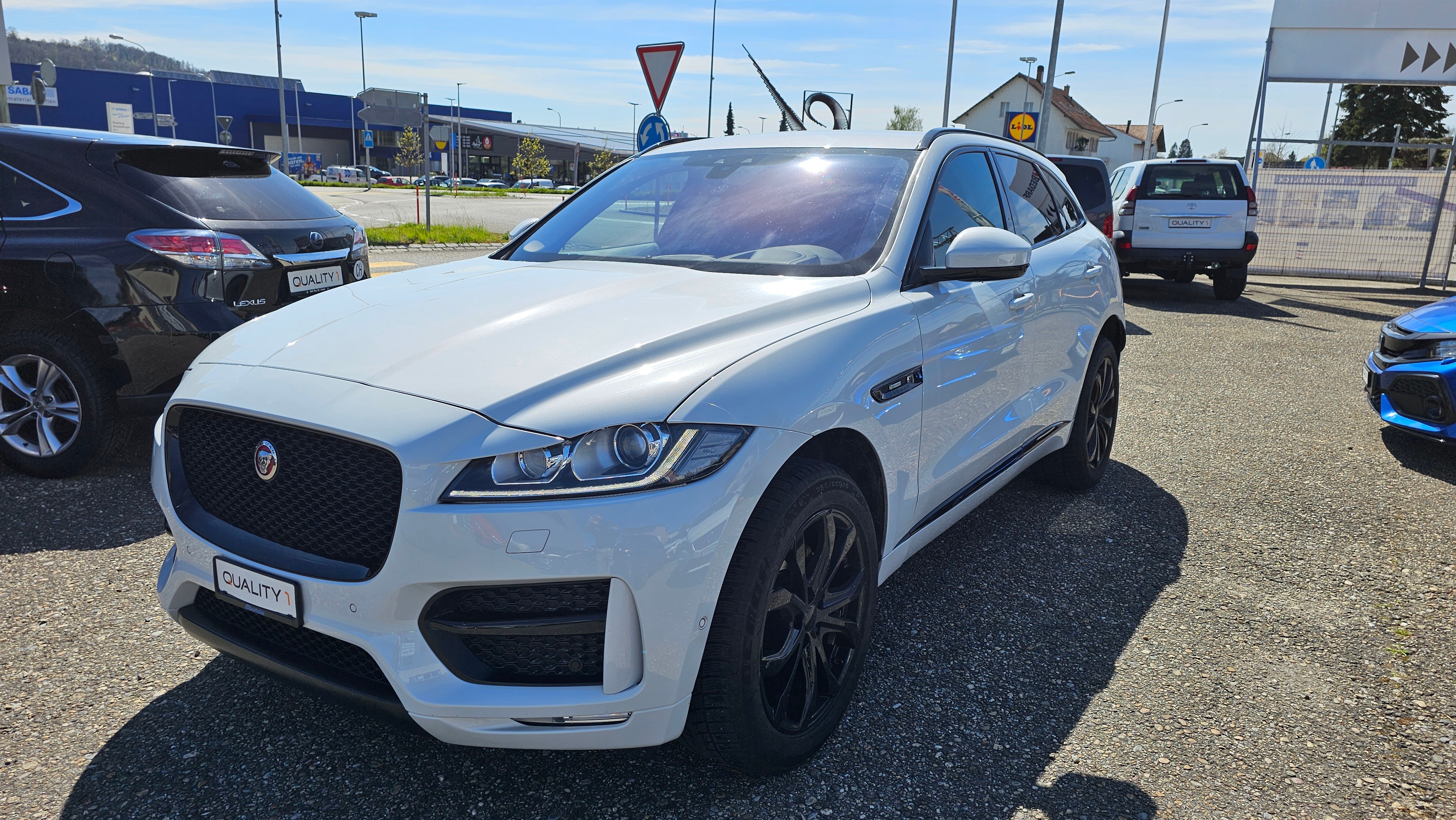 JAGUAR F-Pace 2.0d R-Sport 4X4 Automatik 180PS