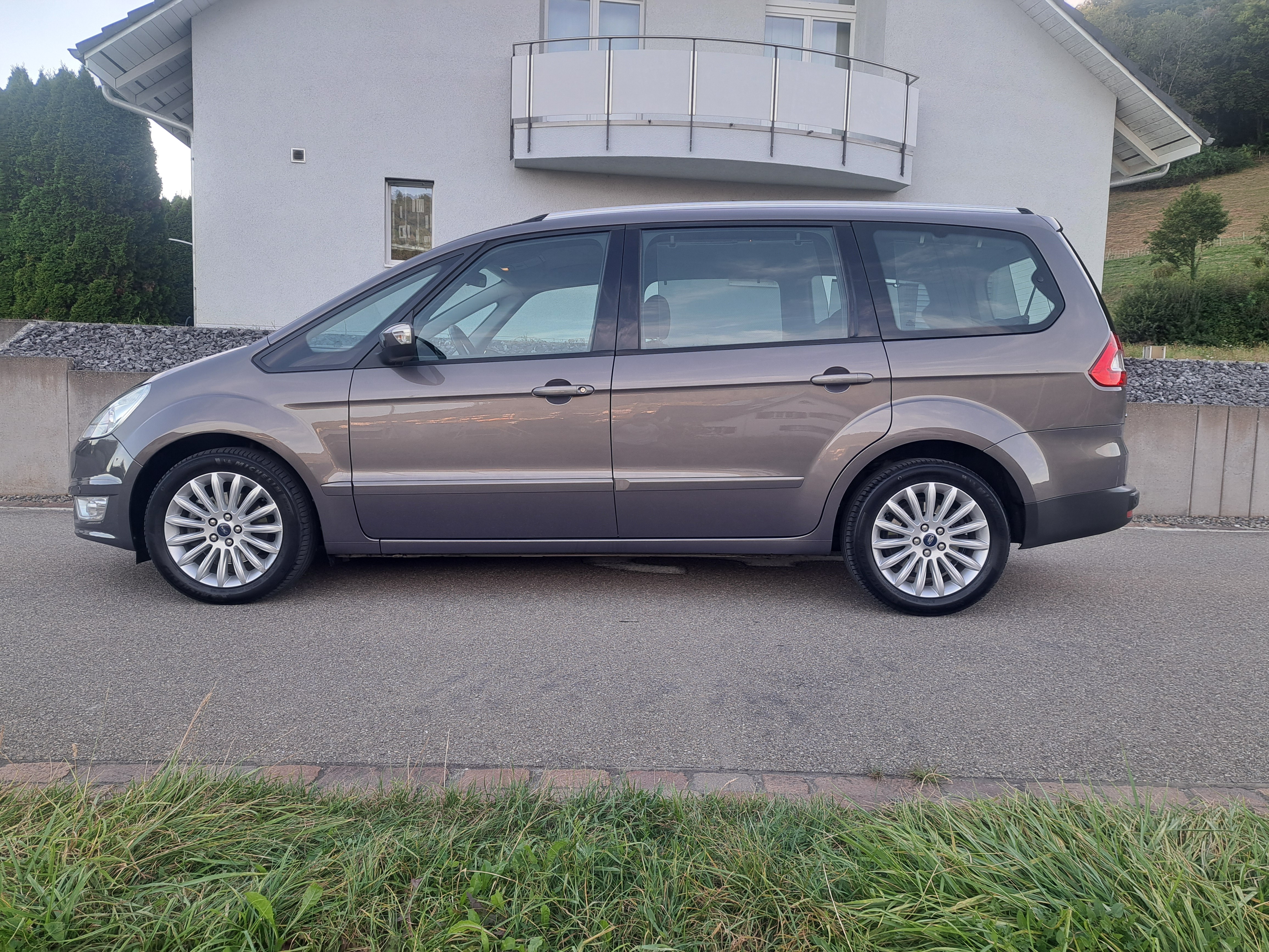 FORD Galaxy 2.0 TDCi * Automat * 7 Plätzer * AHK 1.800 kg *