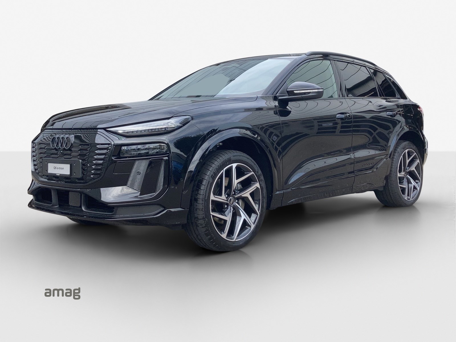 AUDI Q6 e-tron quattro