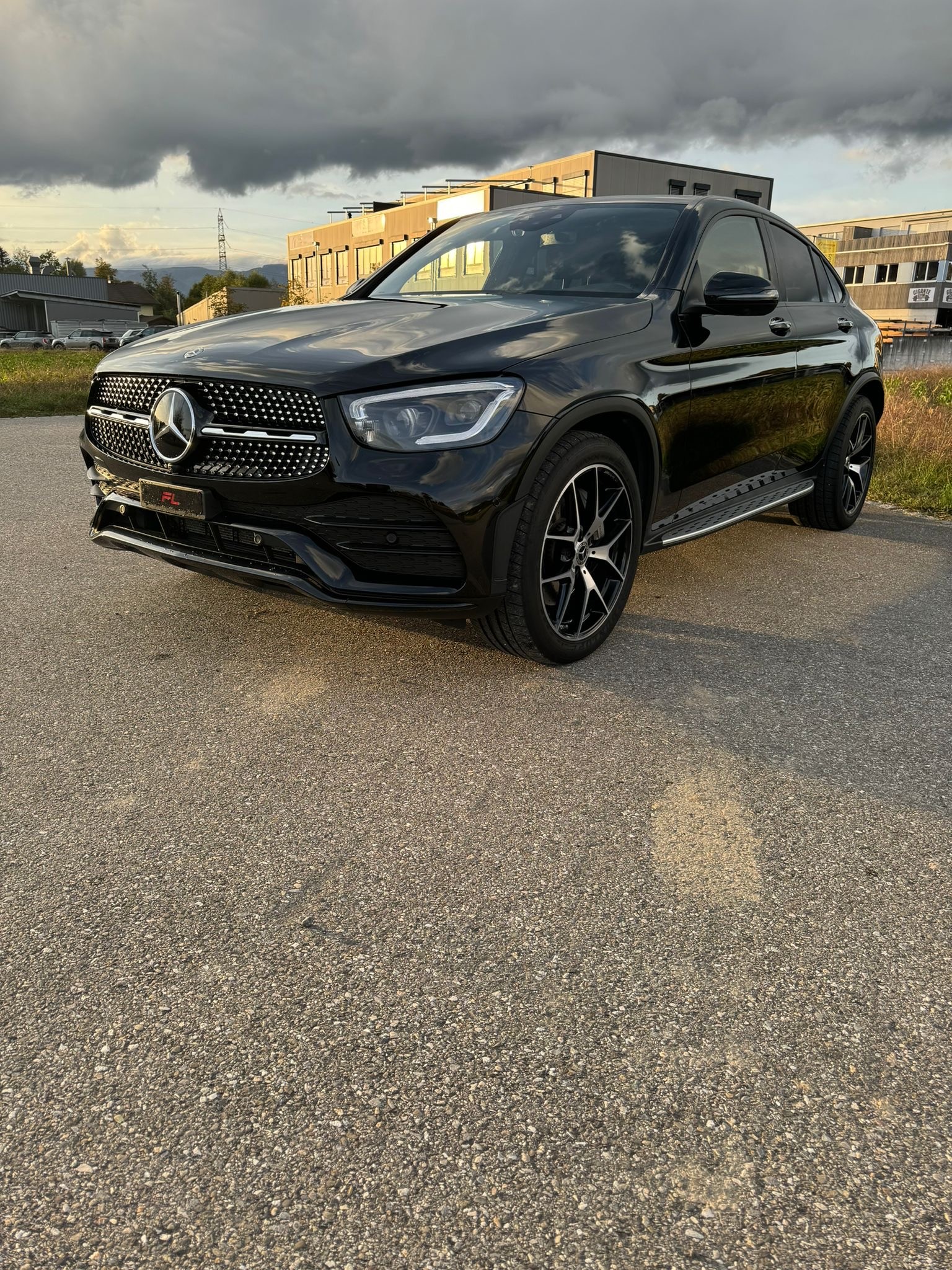 MERCEDES-BENZ GLC Coupé 300 AMG Line 4Matic 9G-Tronic