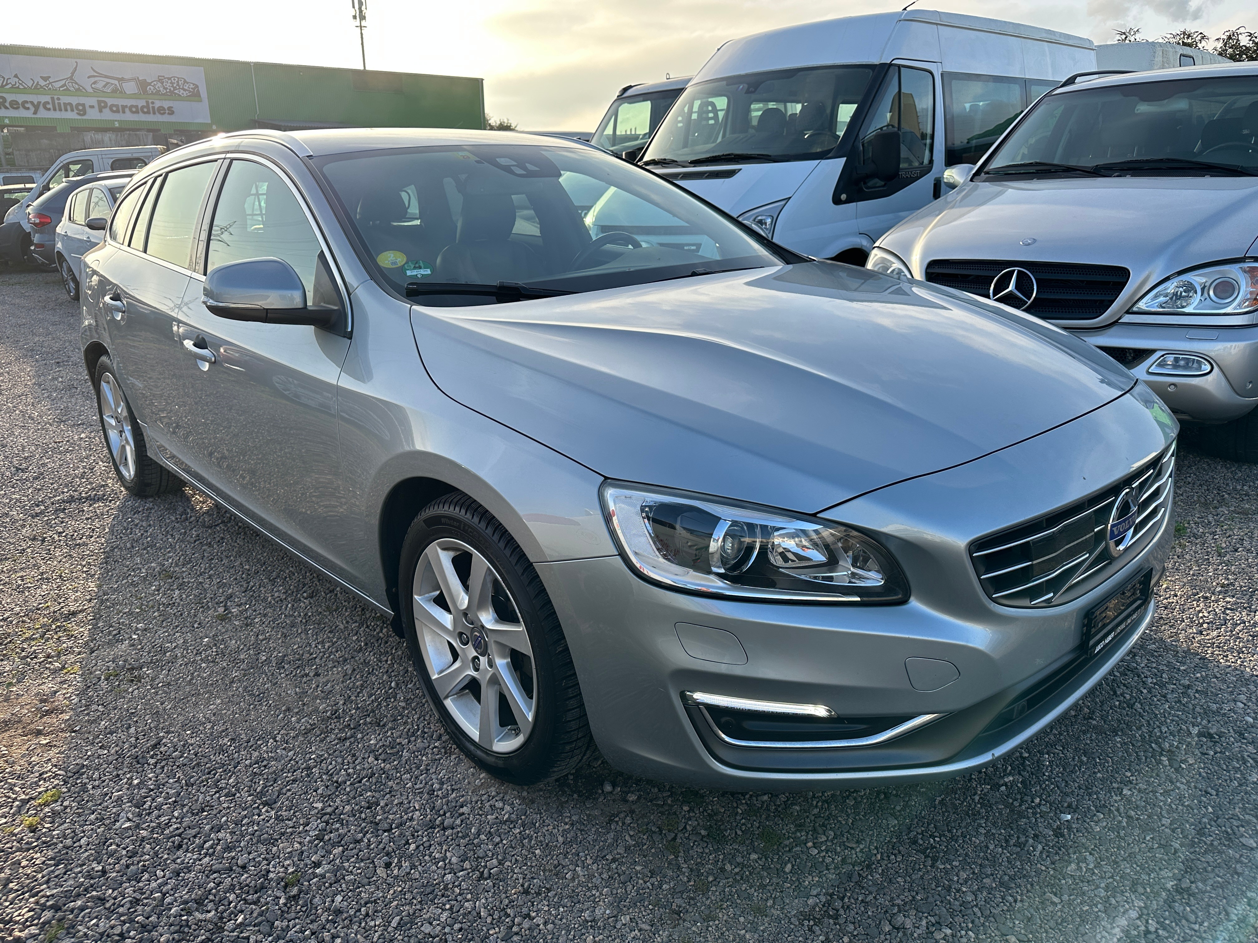 VOLVO V60 D4 Summum