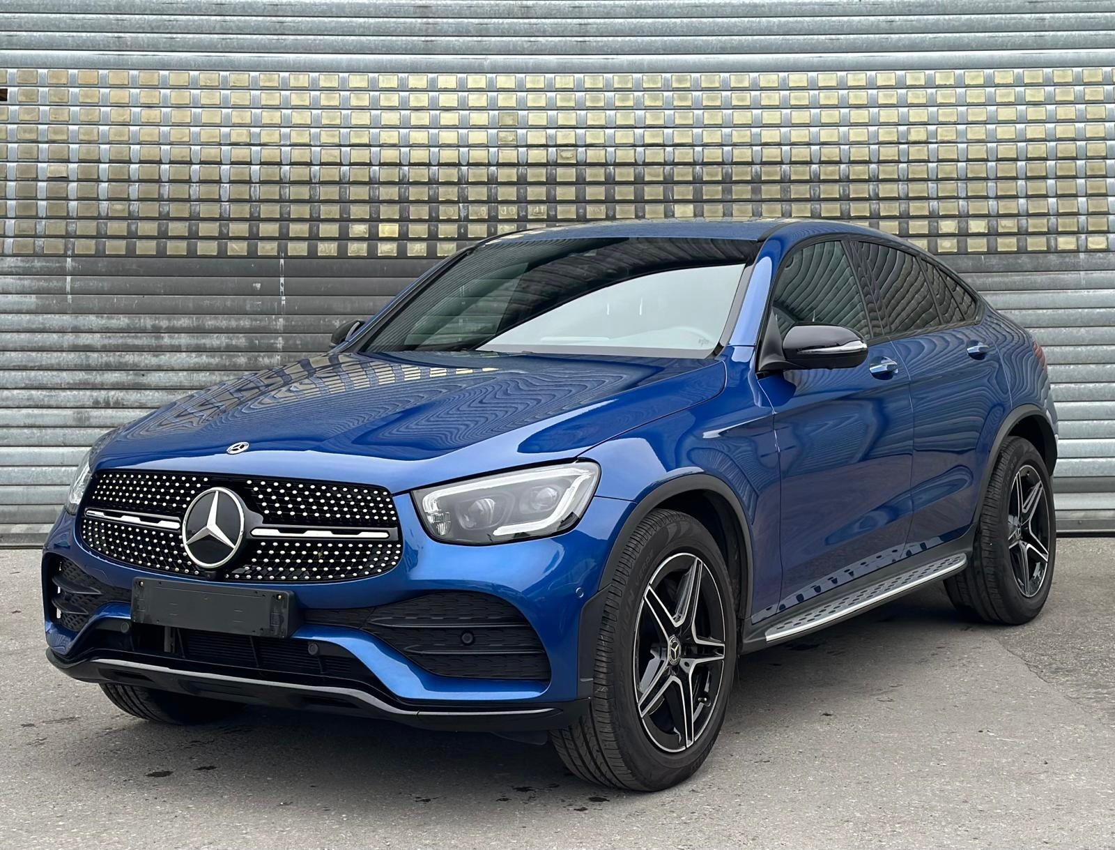 MERCEDES-BENZ GLC Coupé 220 d AMG Line Plus 4Matic 9G-Tronic