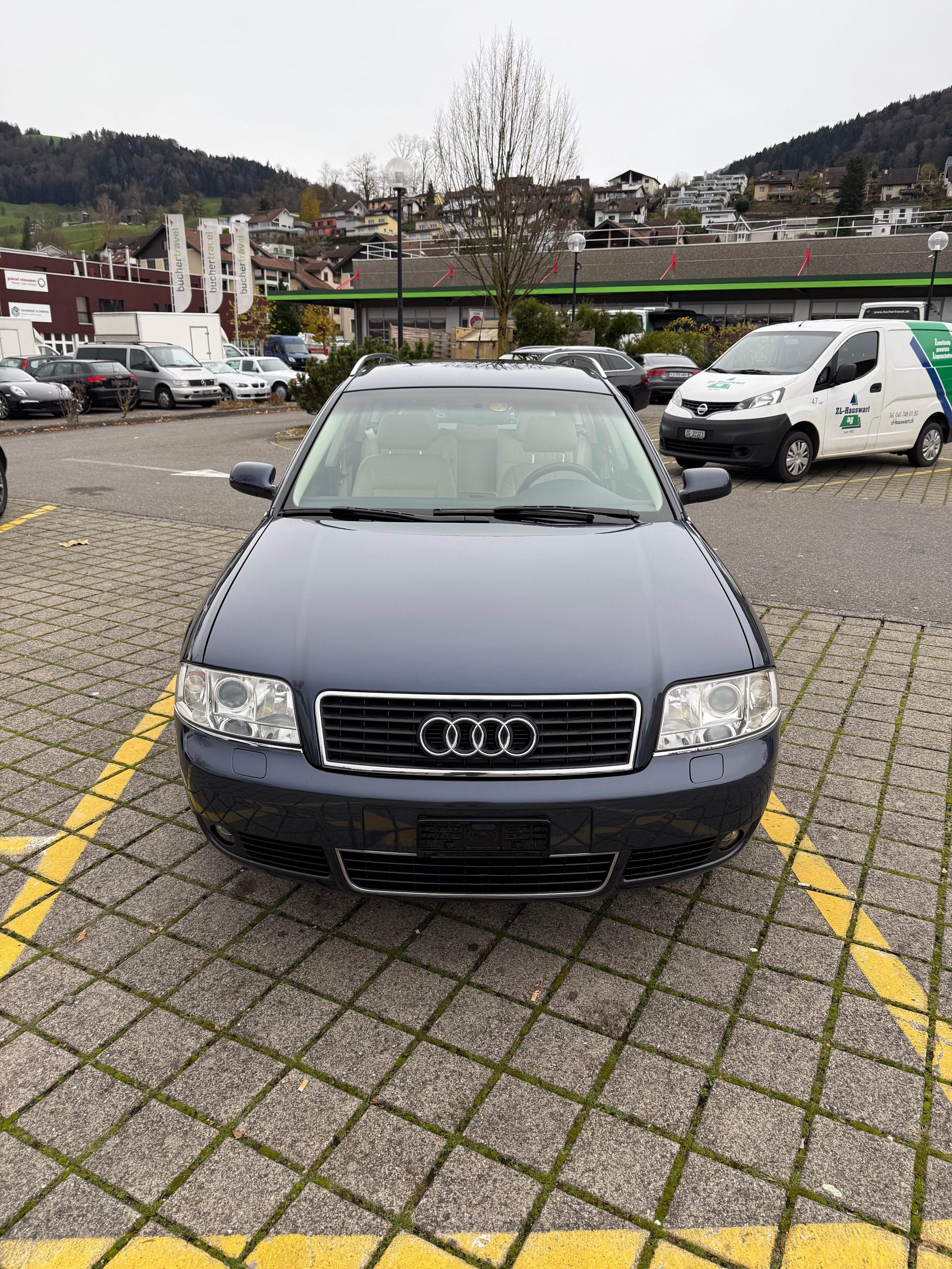 AUDI A6 Avant 2.4