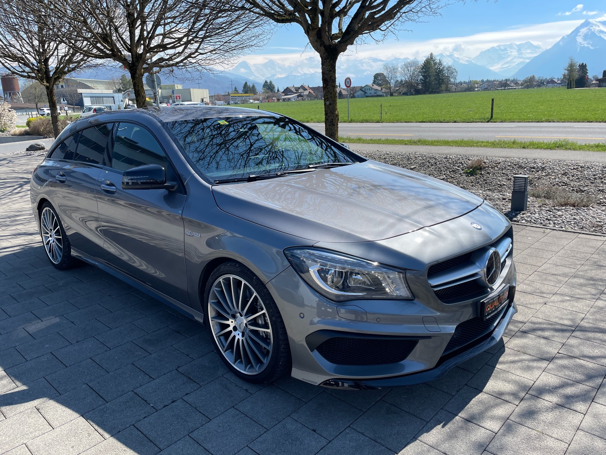 MERCEDES-BENZ CLA Shooting Brake 45 AMG 4Matic Speedshift