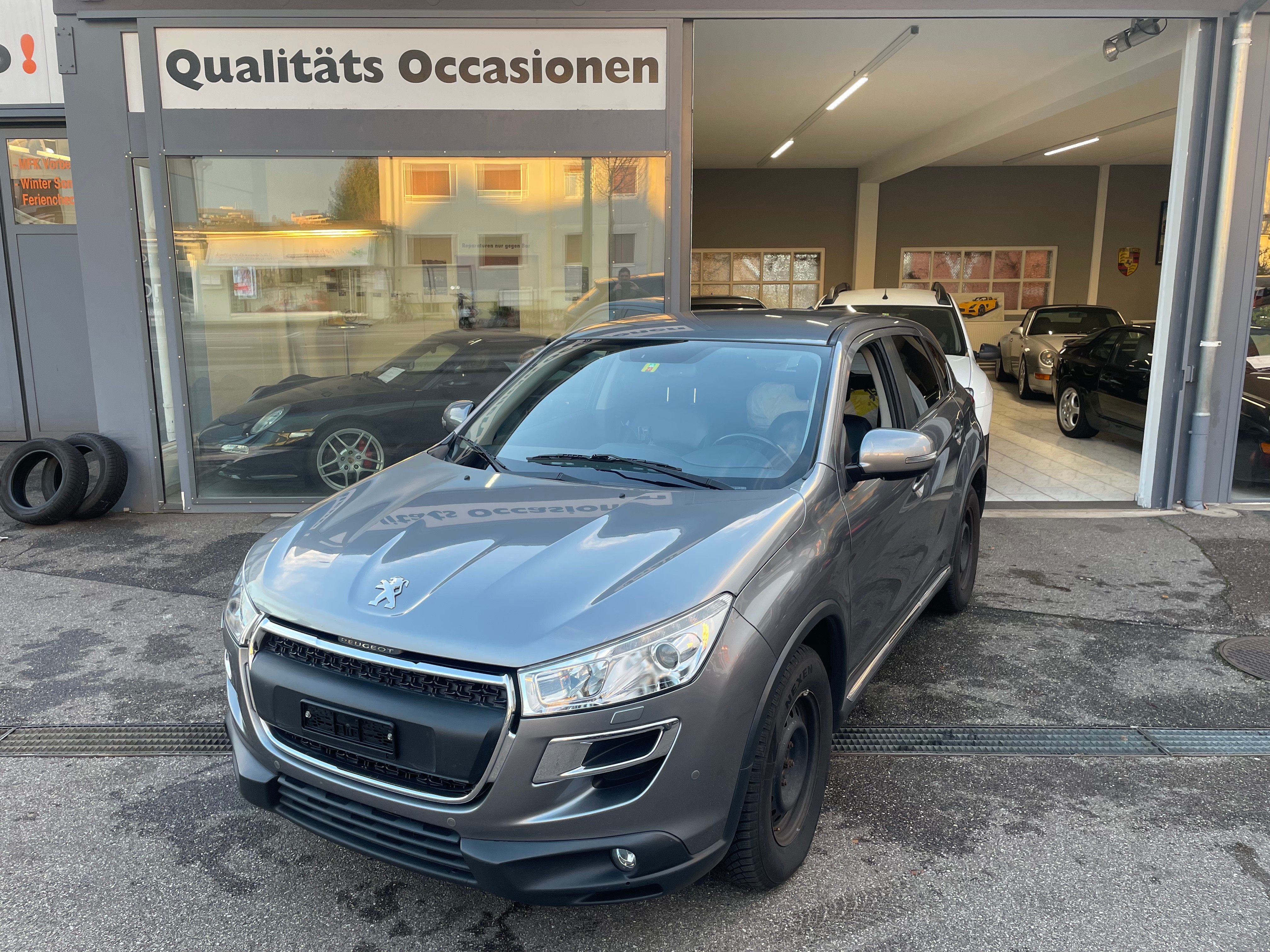 PEUGEOT 4008 1.8 HDi Allure 4WD