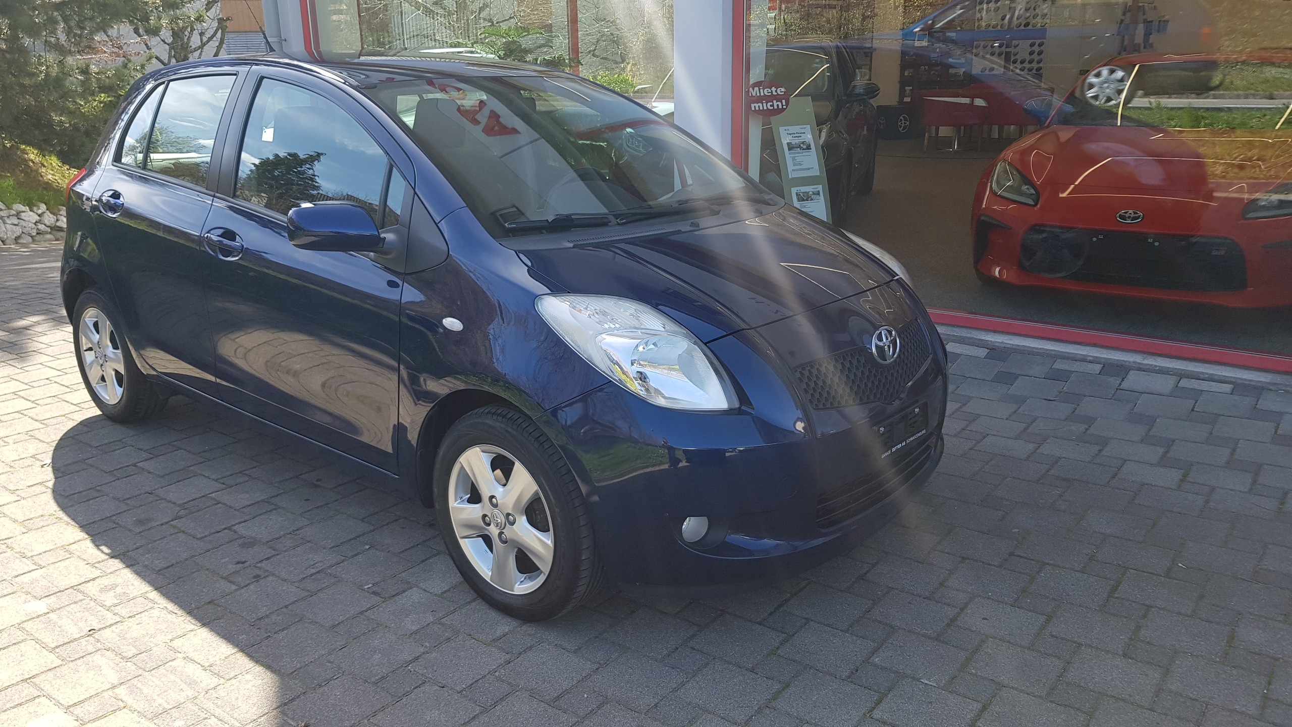 TOYOTA Yaris 1.3 Linea Sol