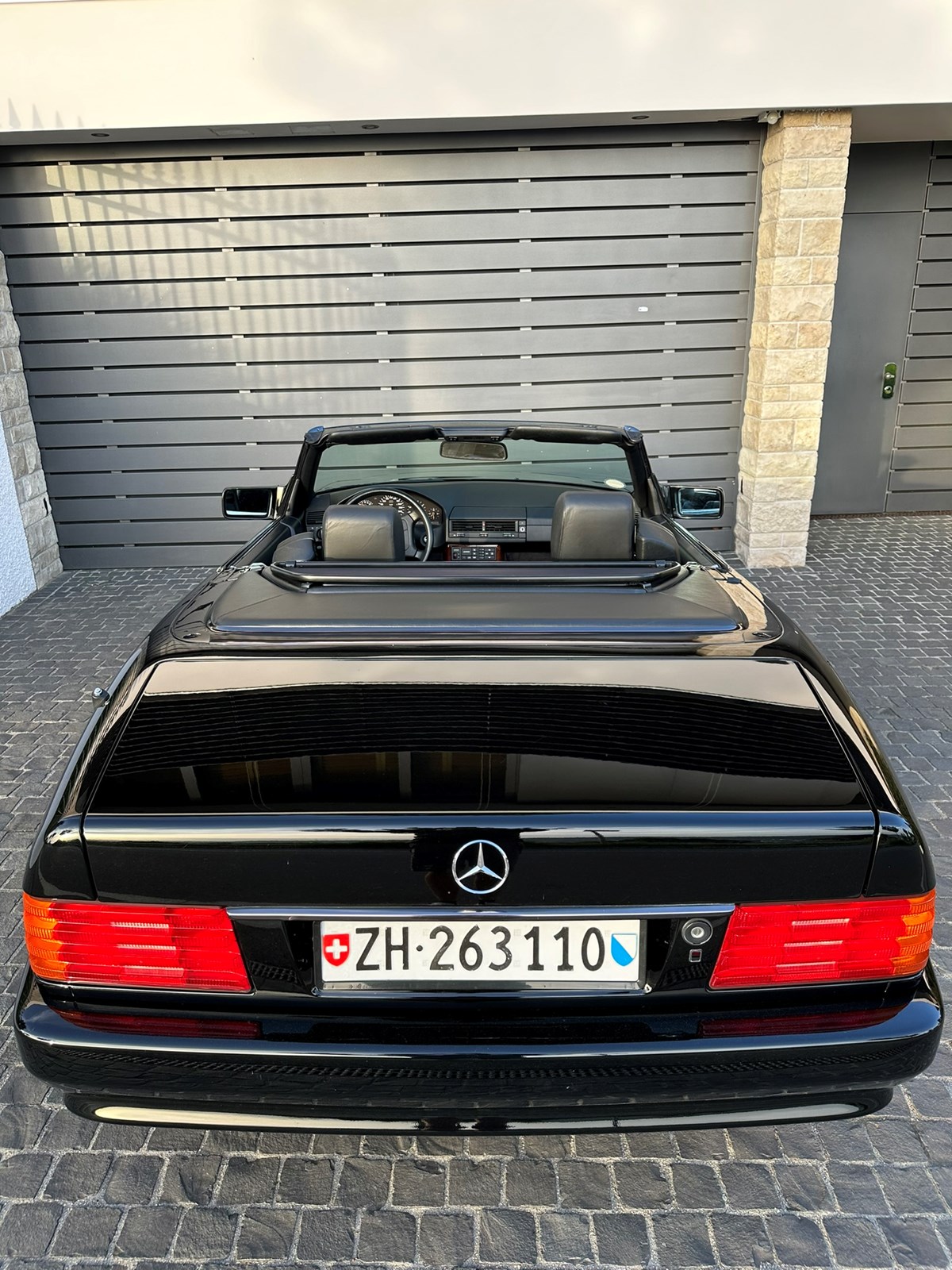 MERCEDES-BENZ SL 500 *Seltene Farbkombination: Schwarz/Schwarz * Vorbesitzer: Luzerner Pfarrer **Traumzustand**