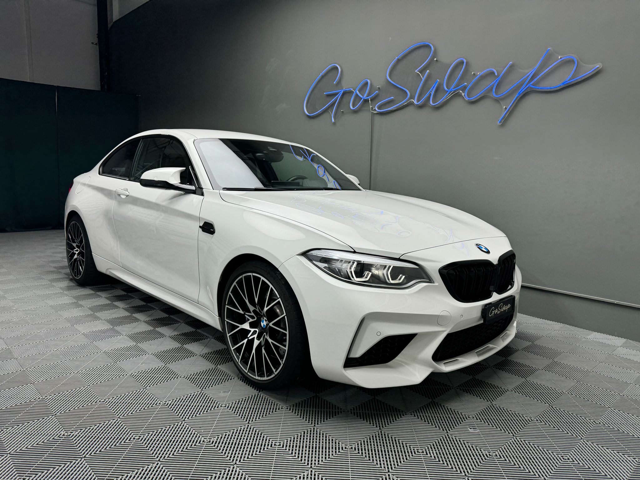 BMW M2 Competition Drivelogic