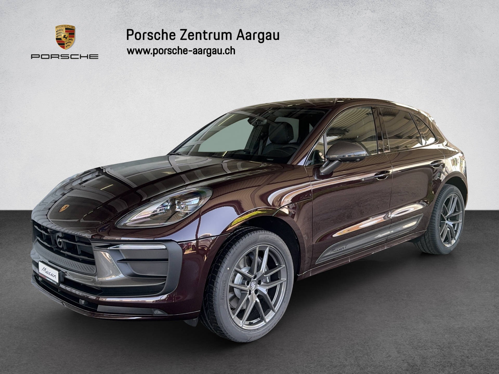 PORSCHE Macan T