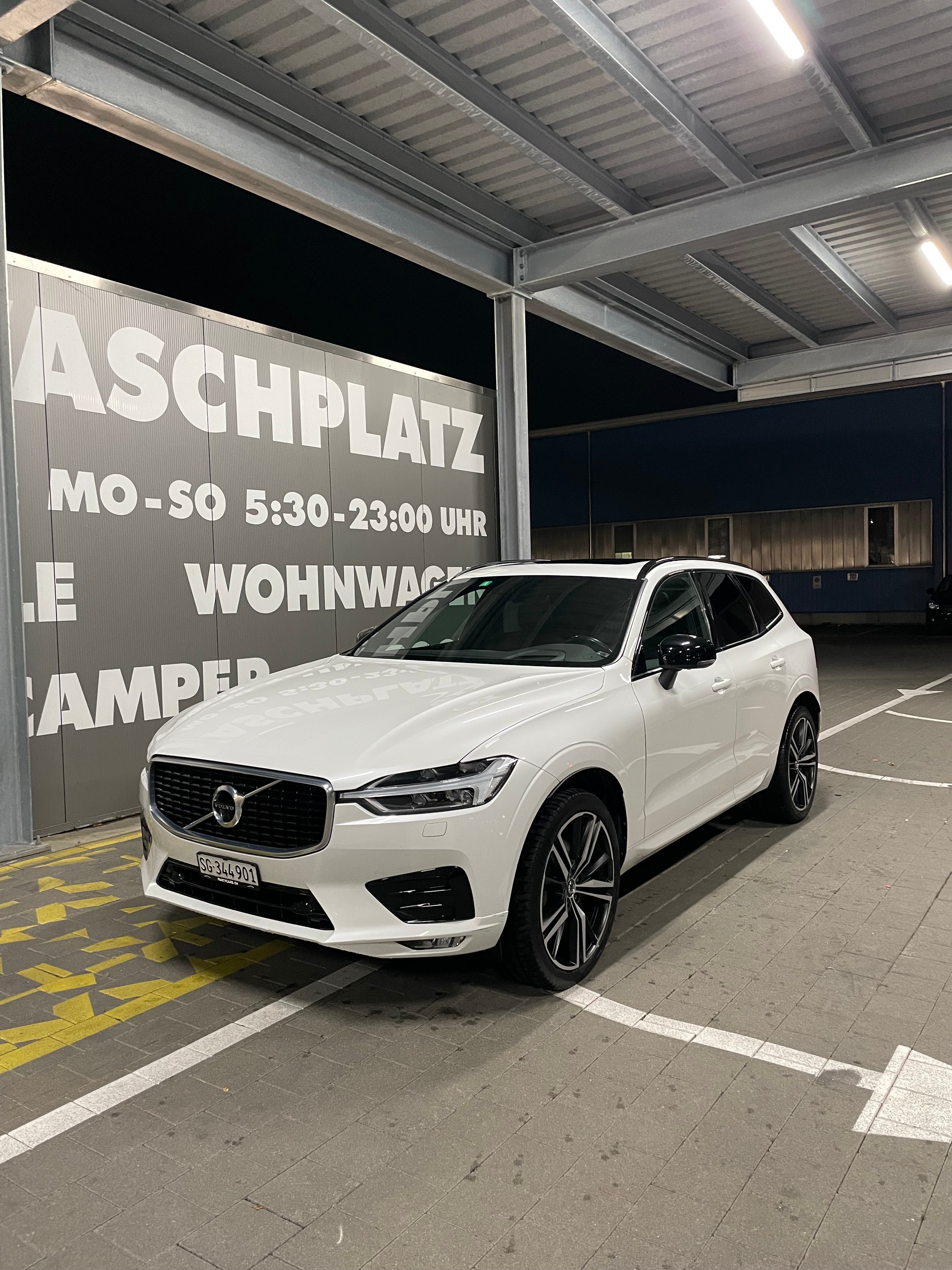 VOLVO XC60 B5 Diesel Mild Hybrid AWD R-Design Geartronic