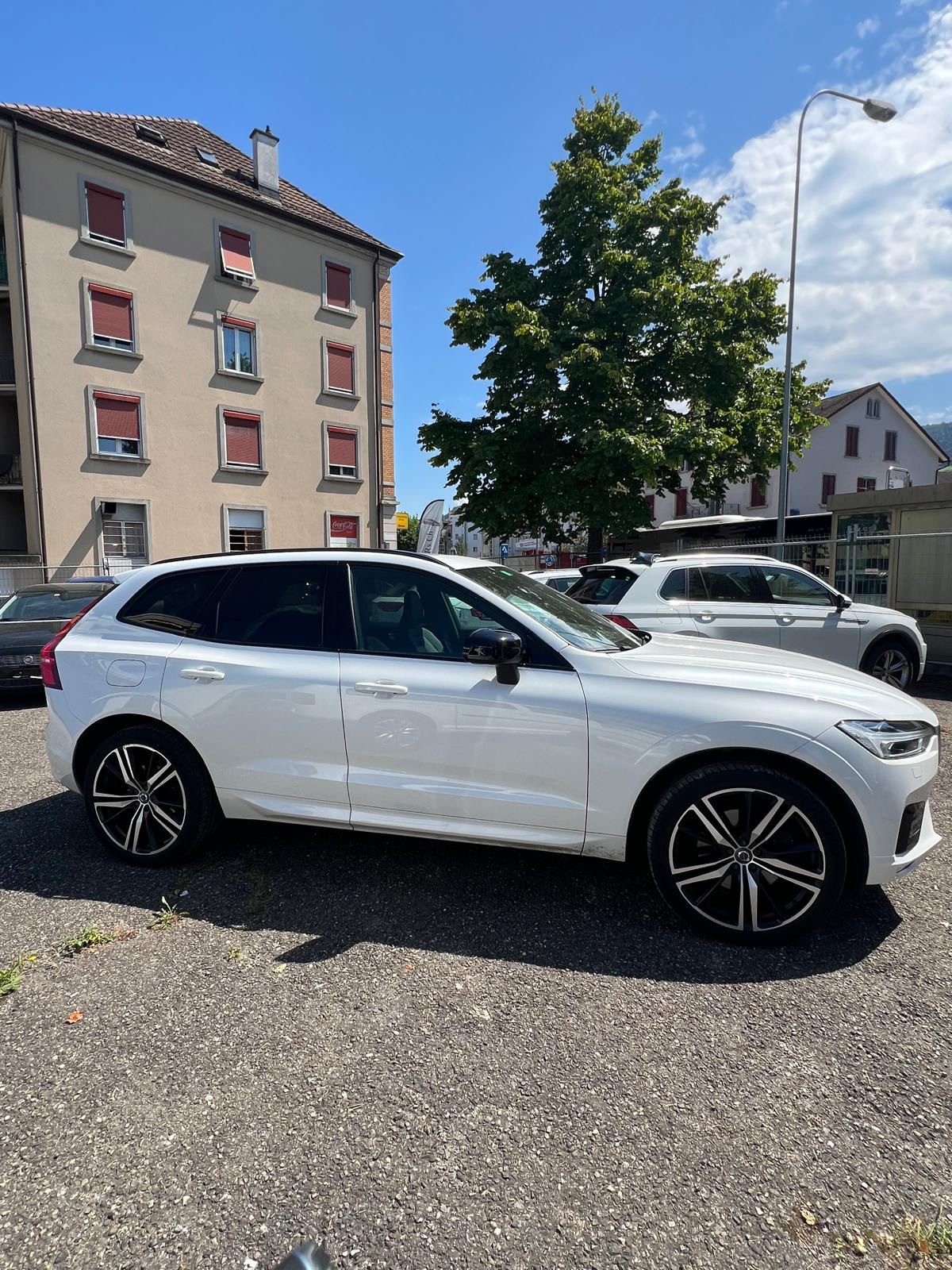 VOLVO XC60 B5 Diesel Mild Hybrid AWD R-Design Geartronic