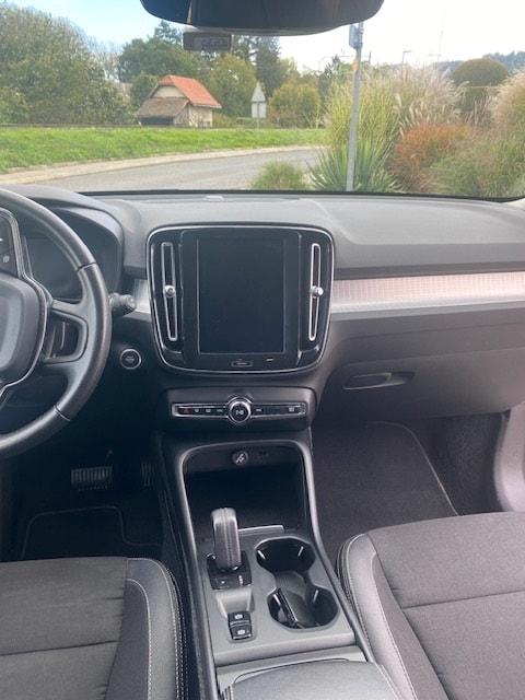 VOLVO XC40 D3