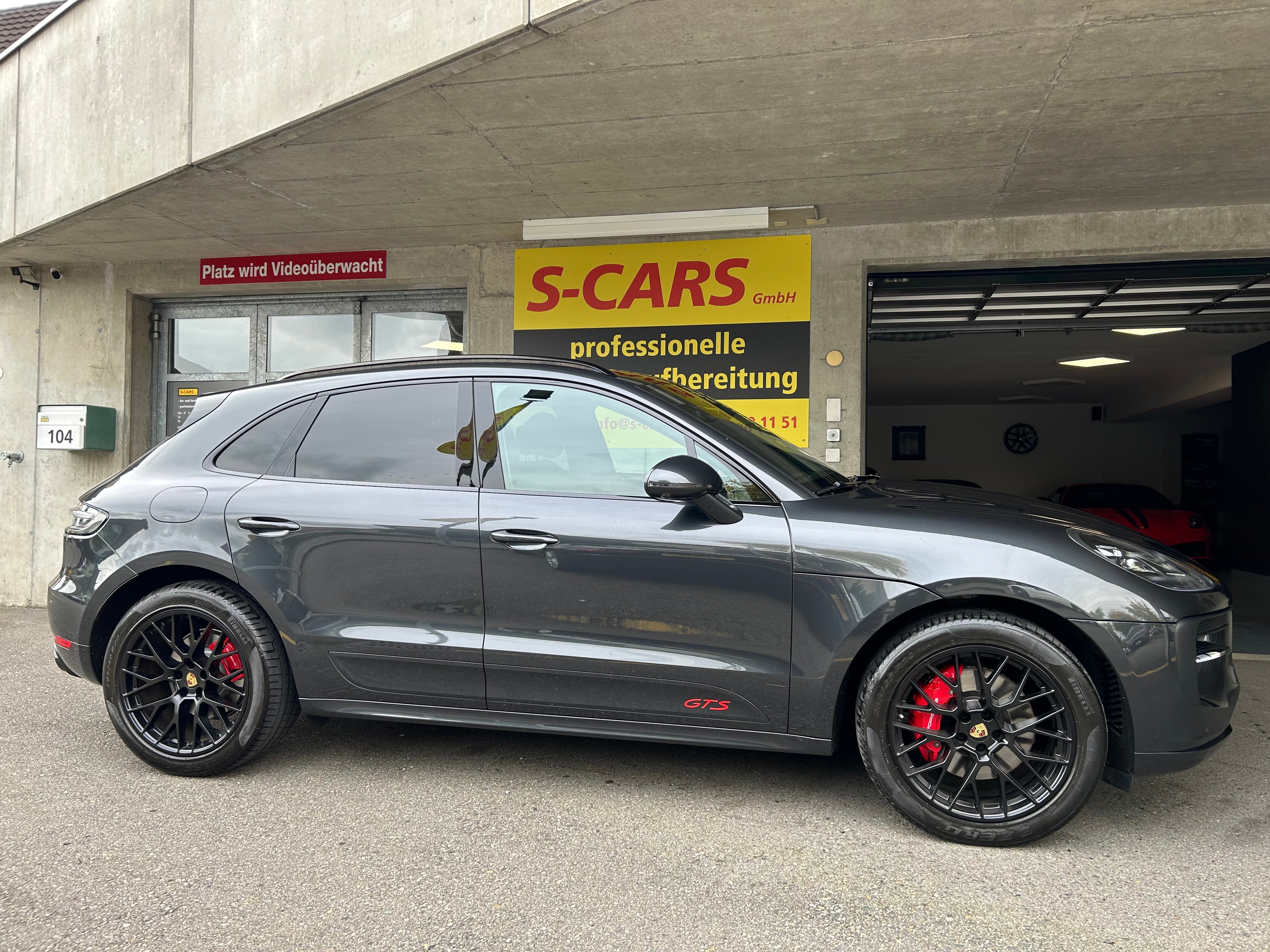 PORSCHE Macan GTS PDK