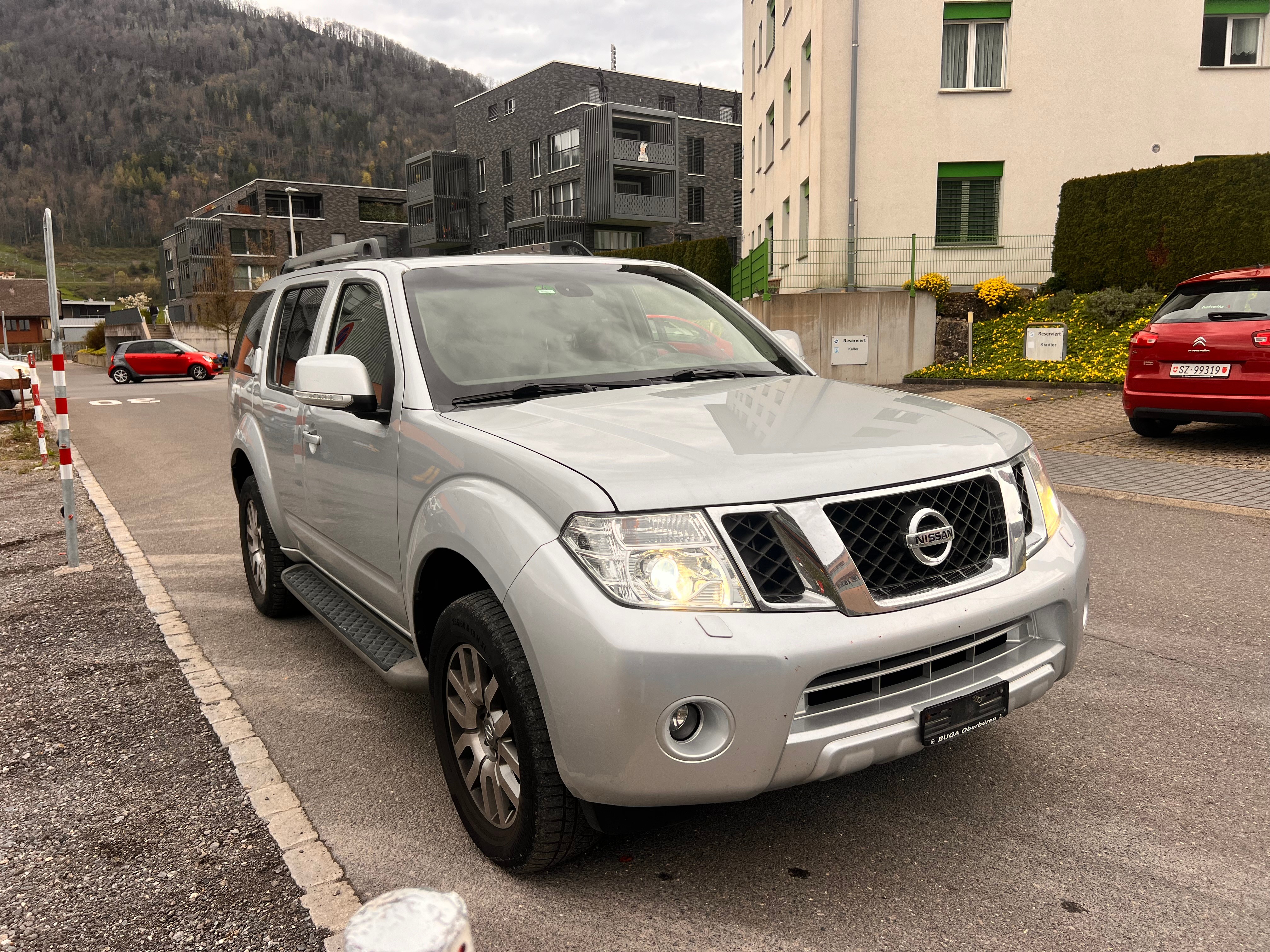 NISSAN Pathfinder 2.5 dCi Platinum Automatic