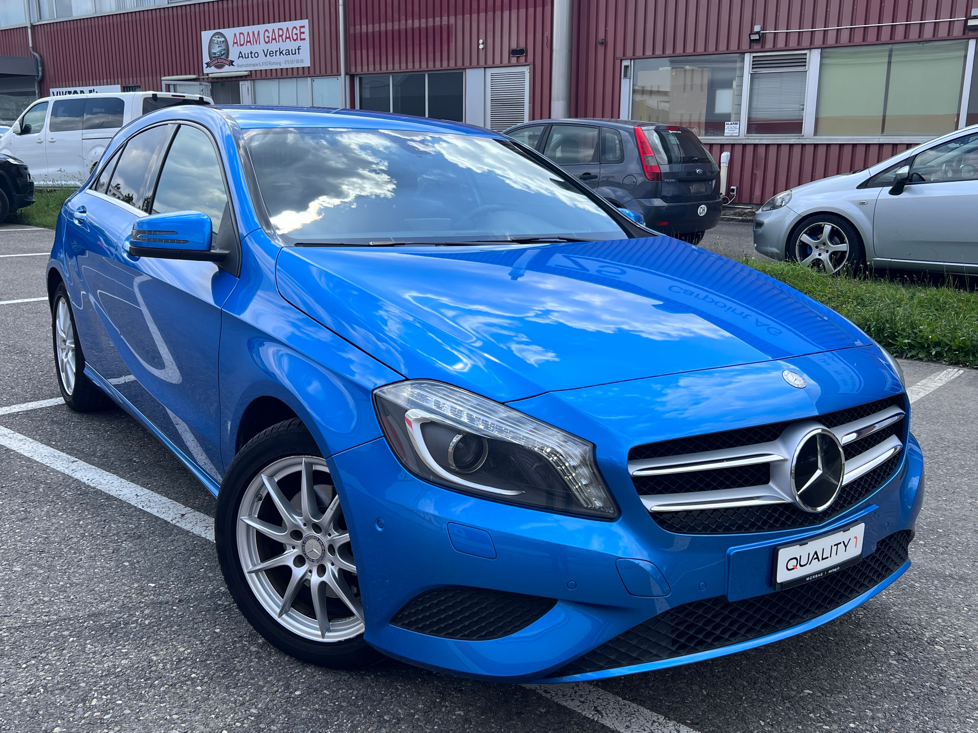 MERCEDES-BENZ A 180 Urban 7G-DCT