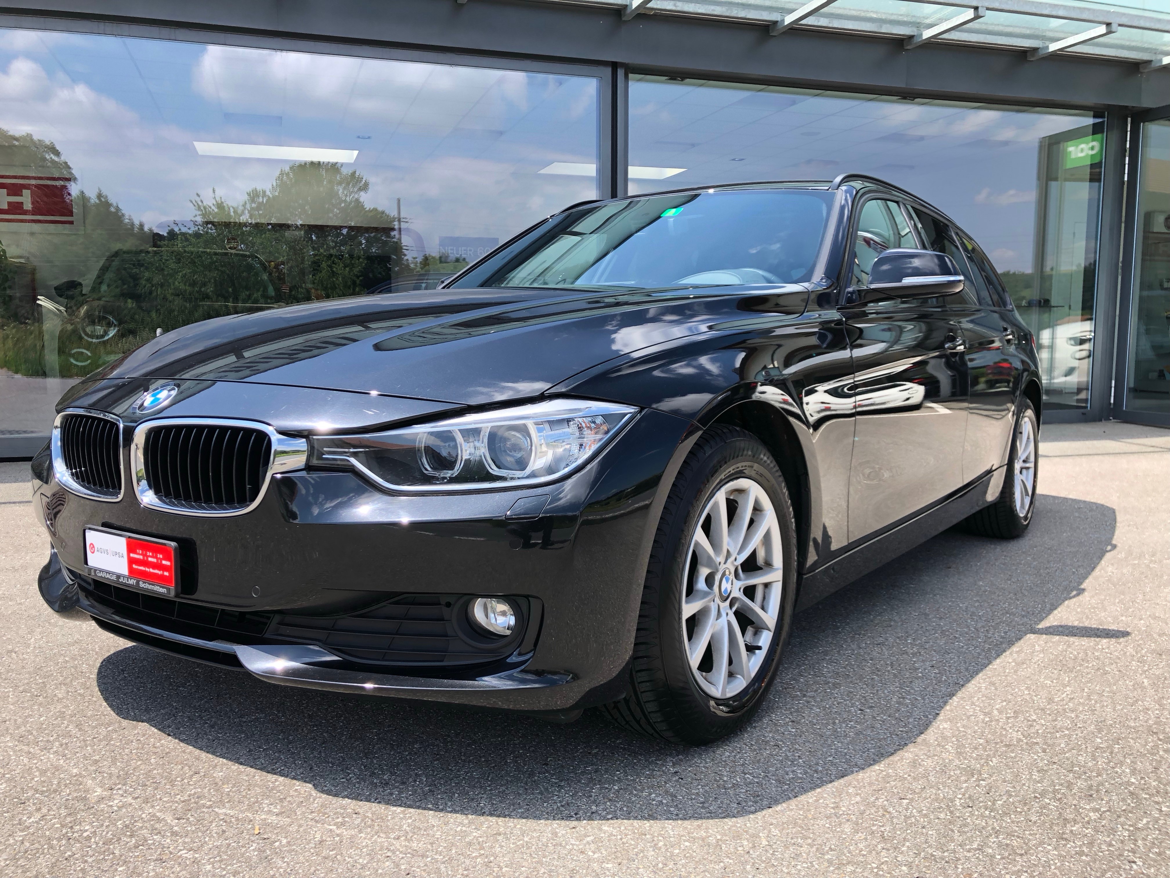 BMW 320d xDrive Touring Modern Line Steptronic