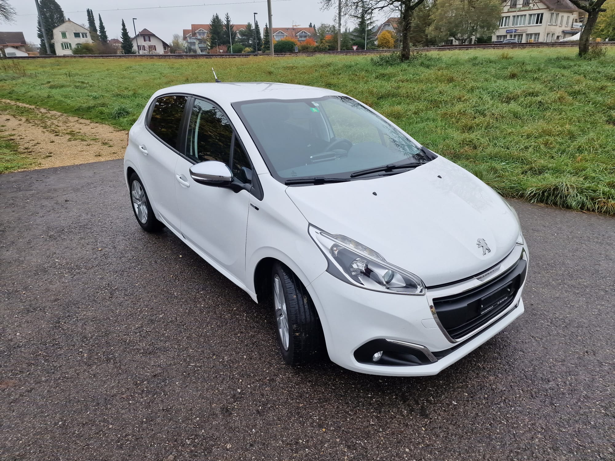 PEUGEOT 208 1.2 PureTech Active