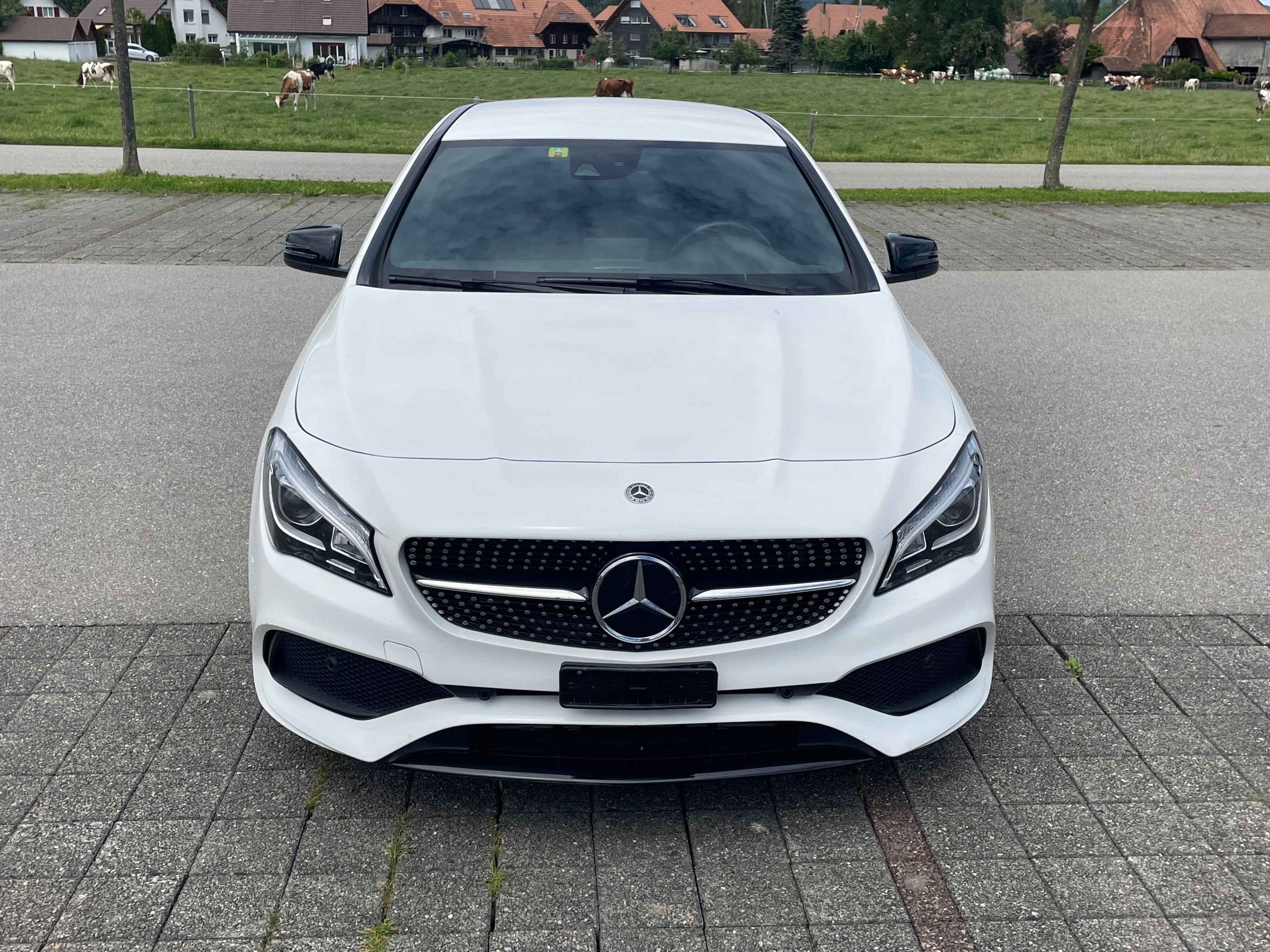 MERCEDES-BENZ CLA 250 AMG Line 7G-DCT 4Matic