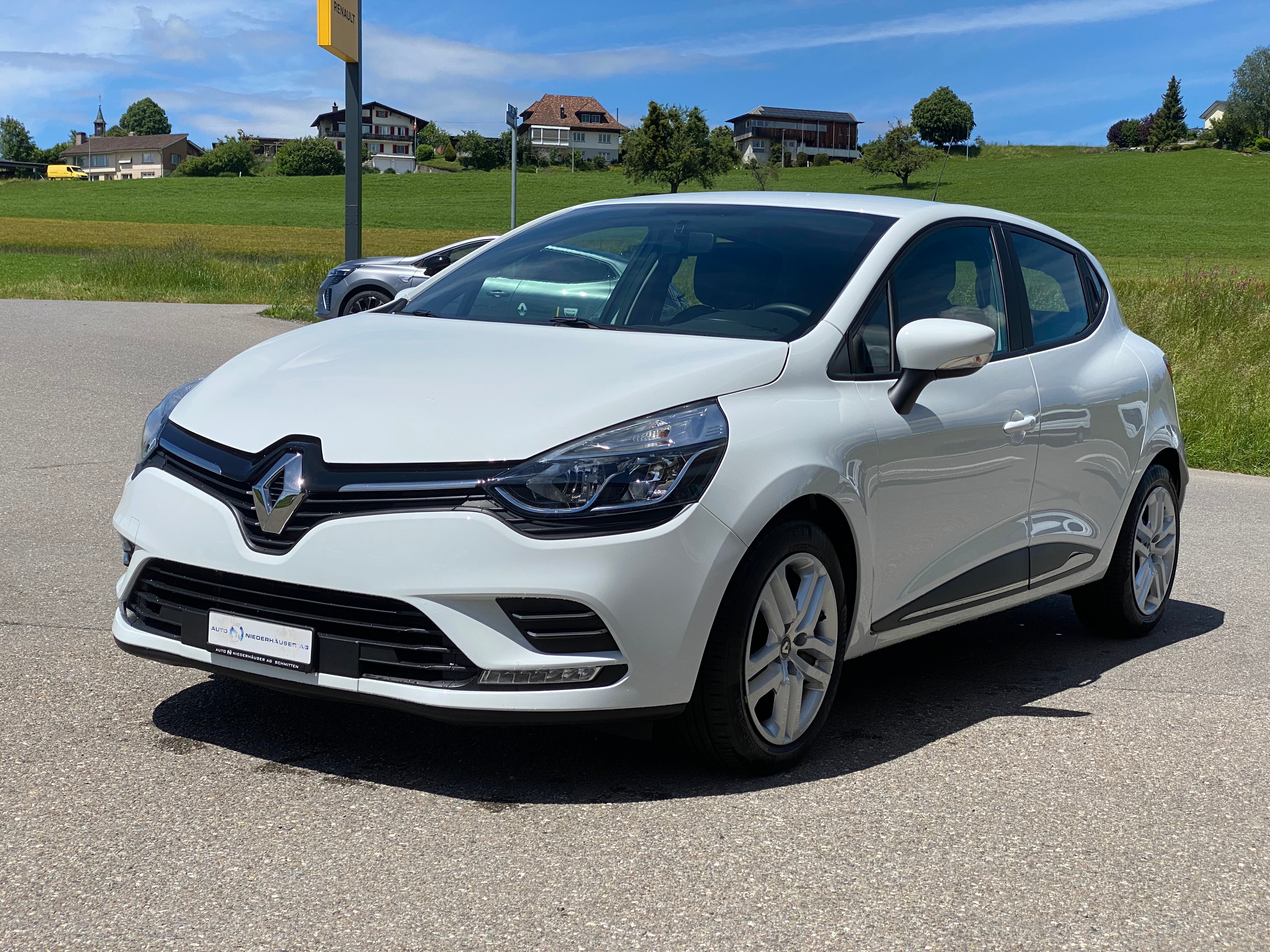 RENAULT Clio 0.9 Zen