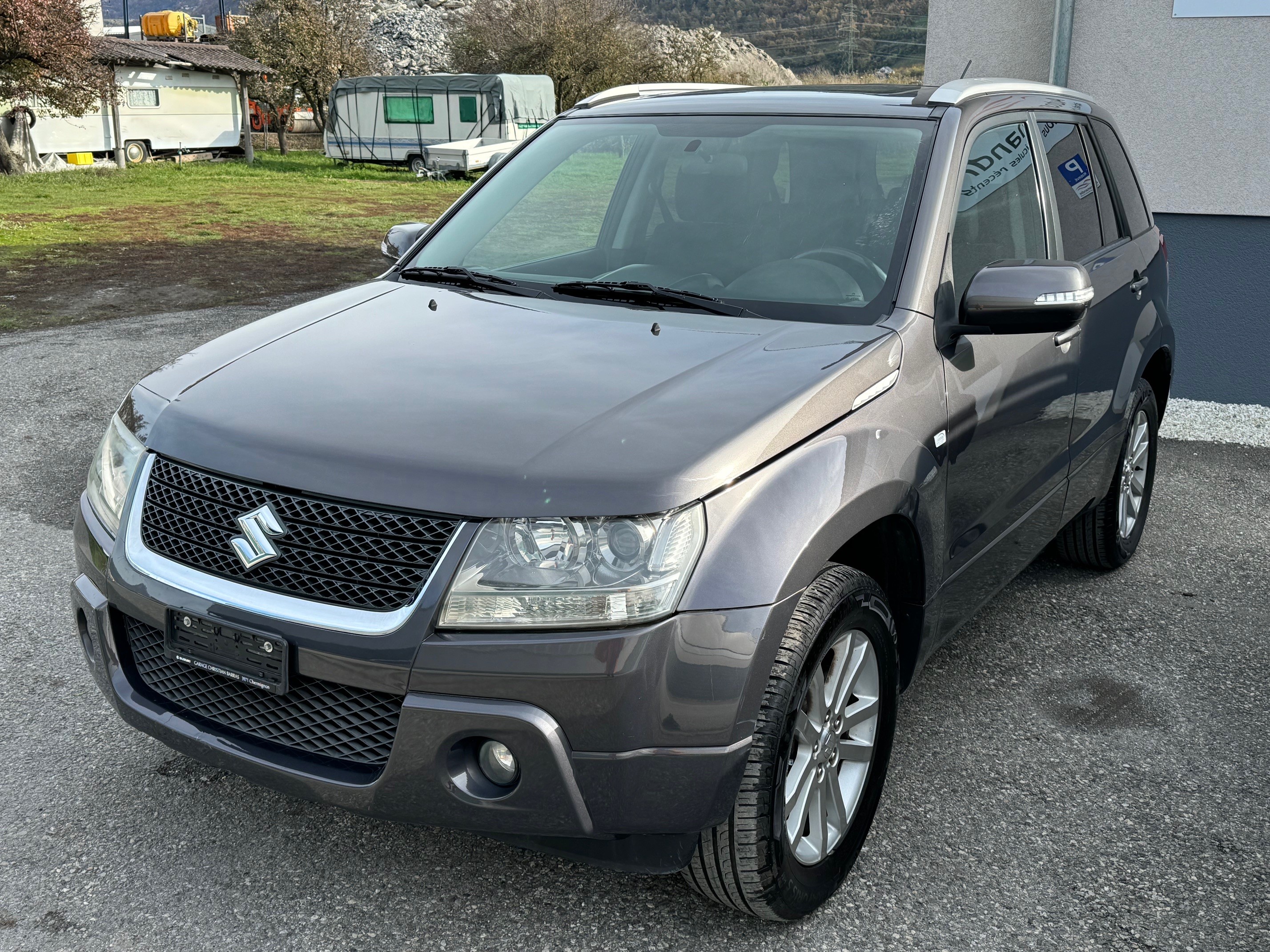 SUZUKI Grand Vitara 2.4 16V GL Top