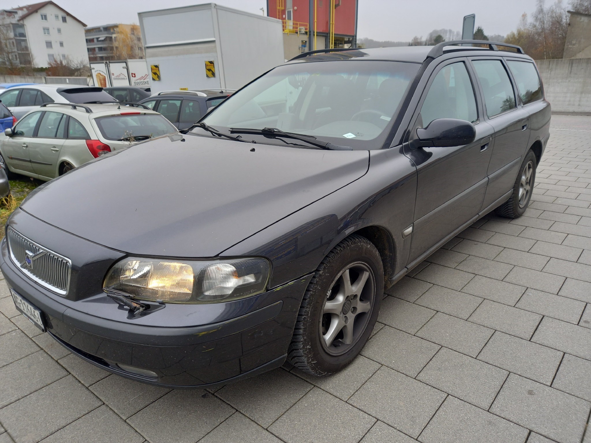 VOLVO V70 2.4