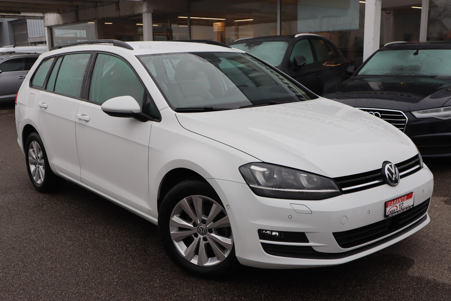 VW Golf Variant 2.0 TDI Highline 4Motion ** Voll-Leder Ausstattung ** Navi mit RF-kamera ** AHK **