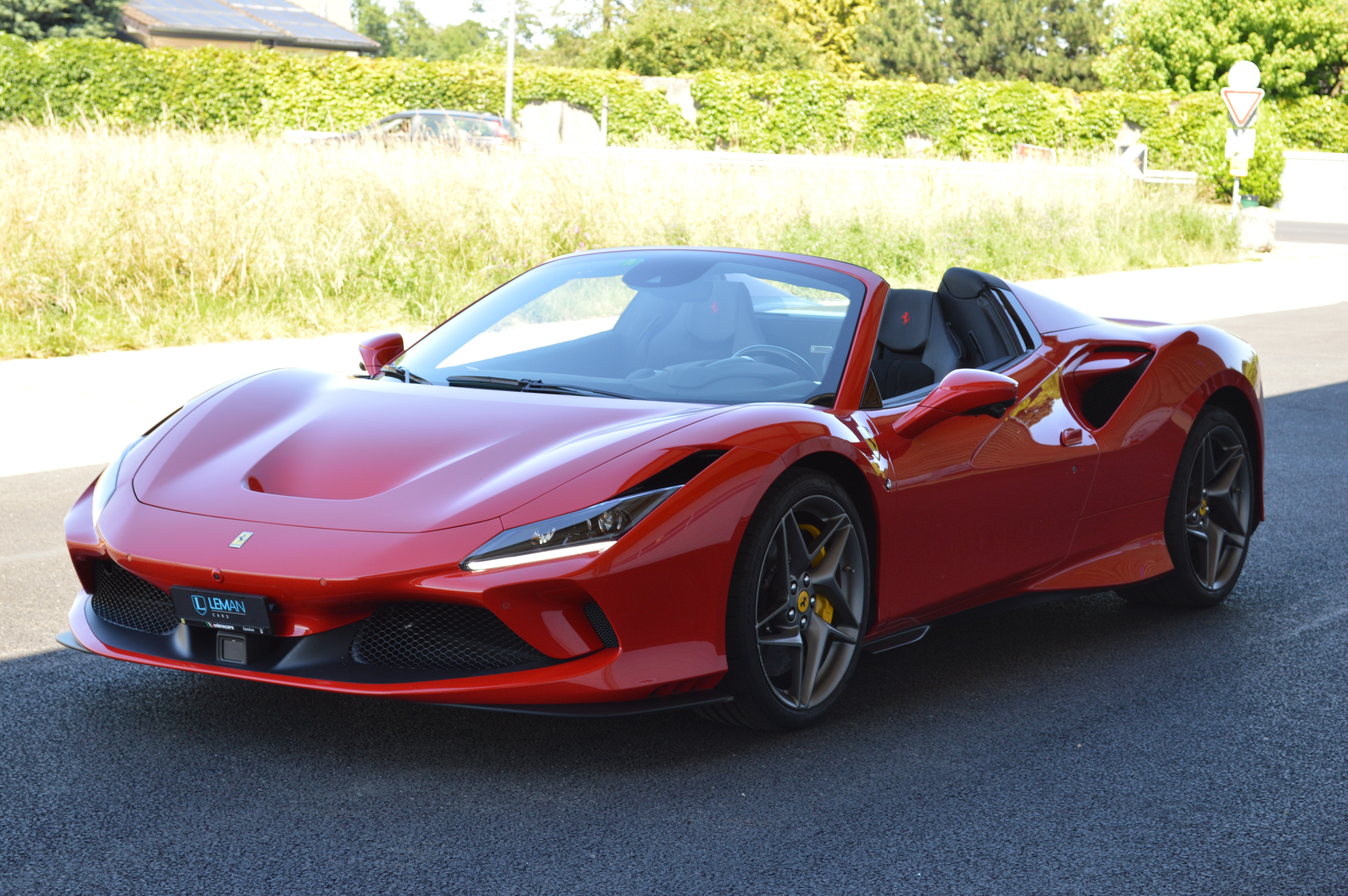 FERRARI F8 Spider