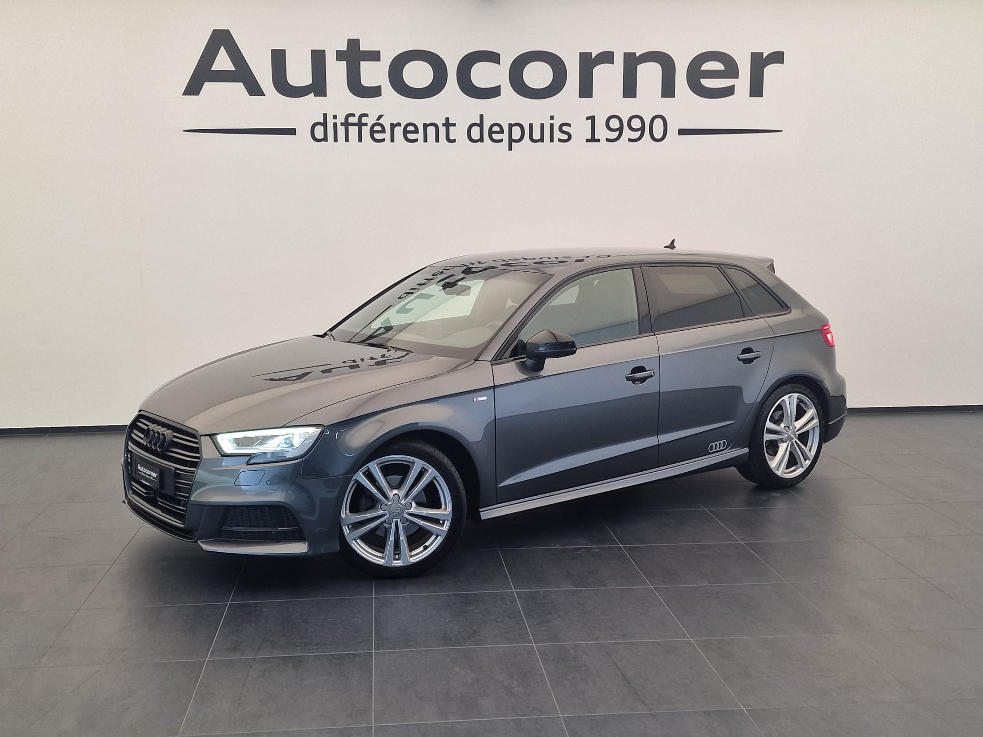 AUDI A3 35 TFSI Attraction S-tronic