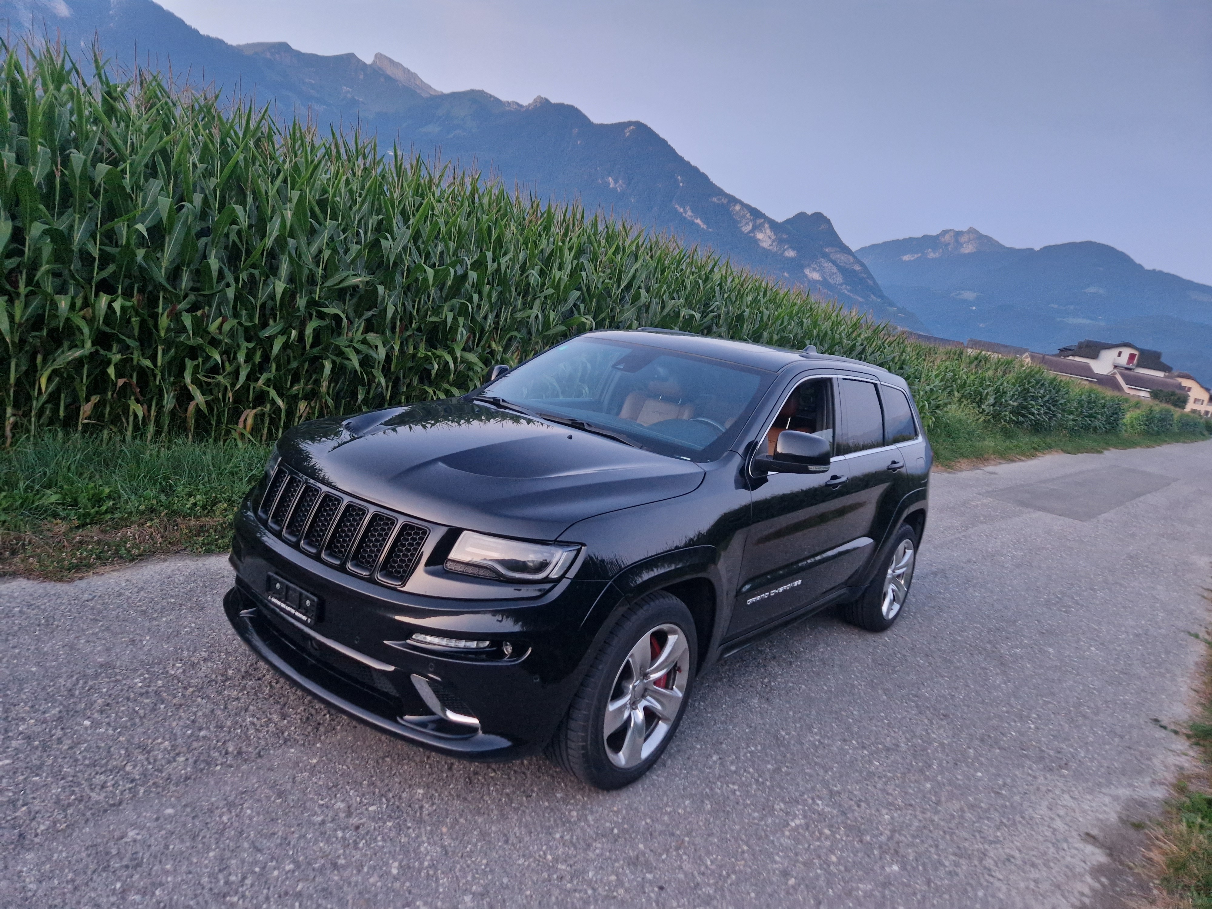 JEEP Grand Cherokee 6.4 V8 HEMI SRT8 Red Vapor Aut.