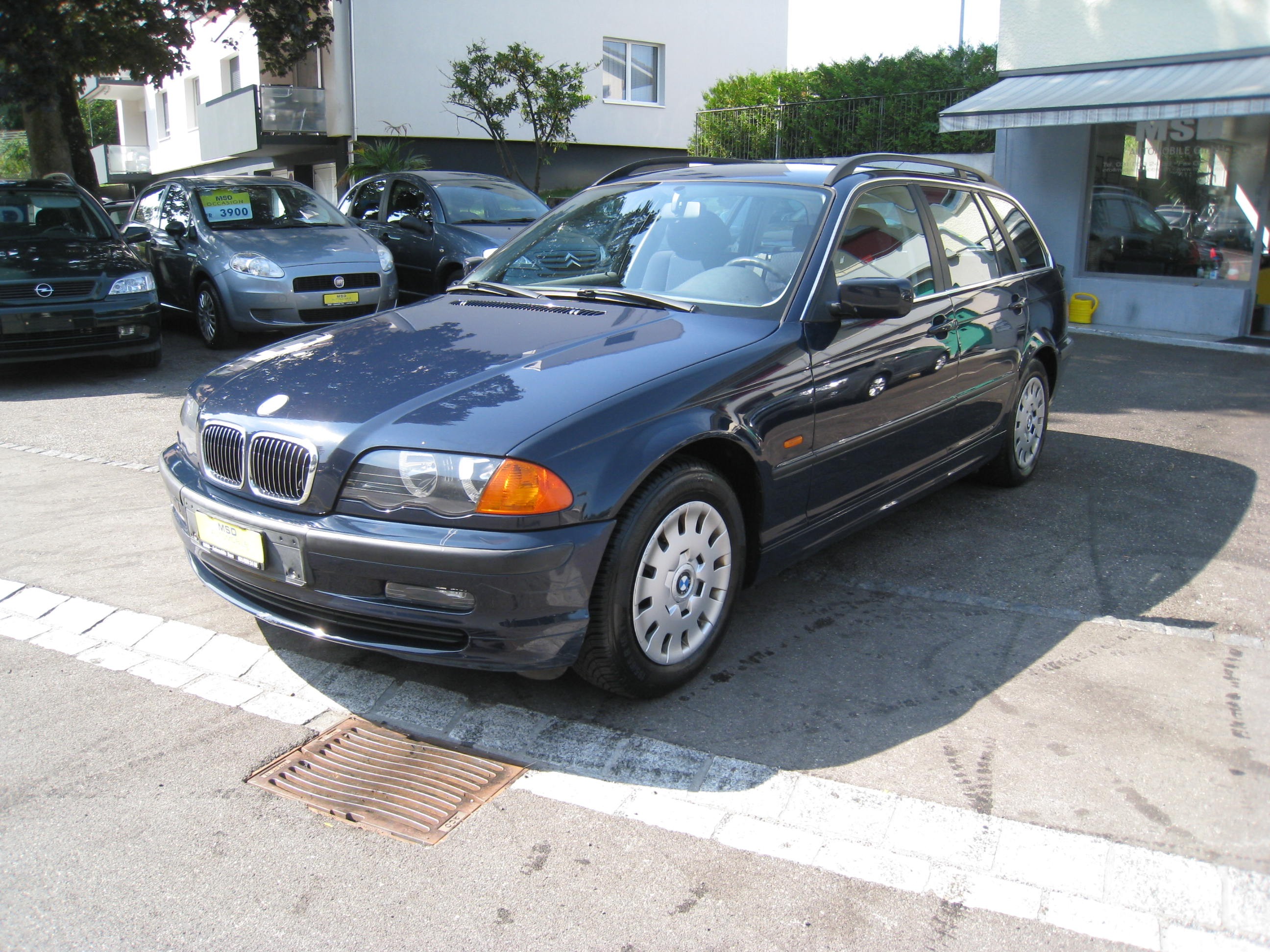 BMW 320i Touring