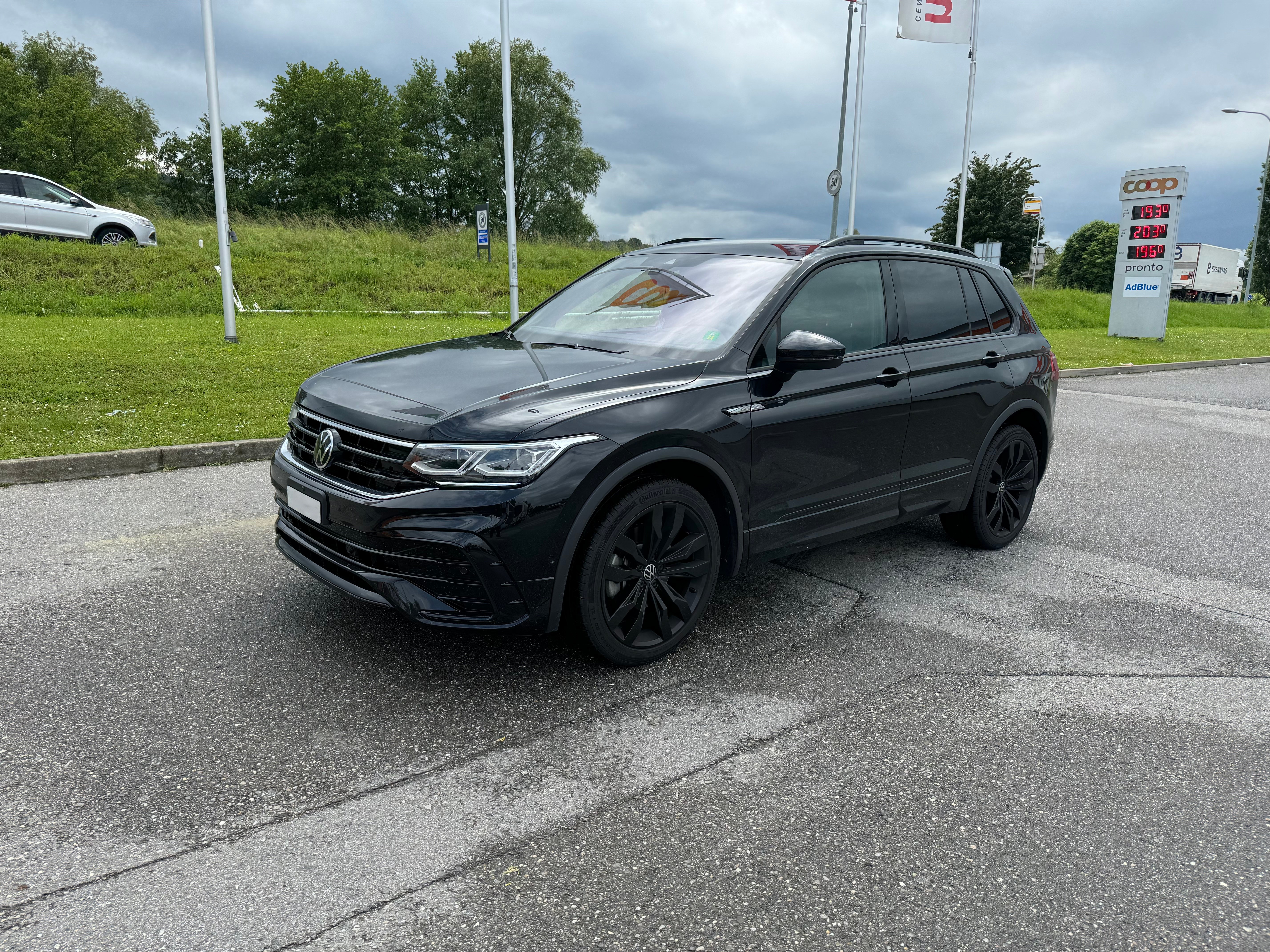 VW Tiguan 2.0TSI R-Line 4Motion DSG