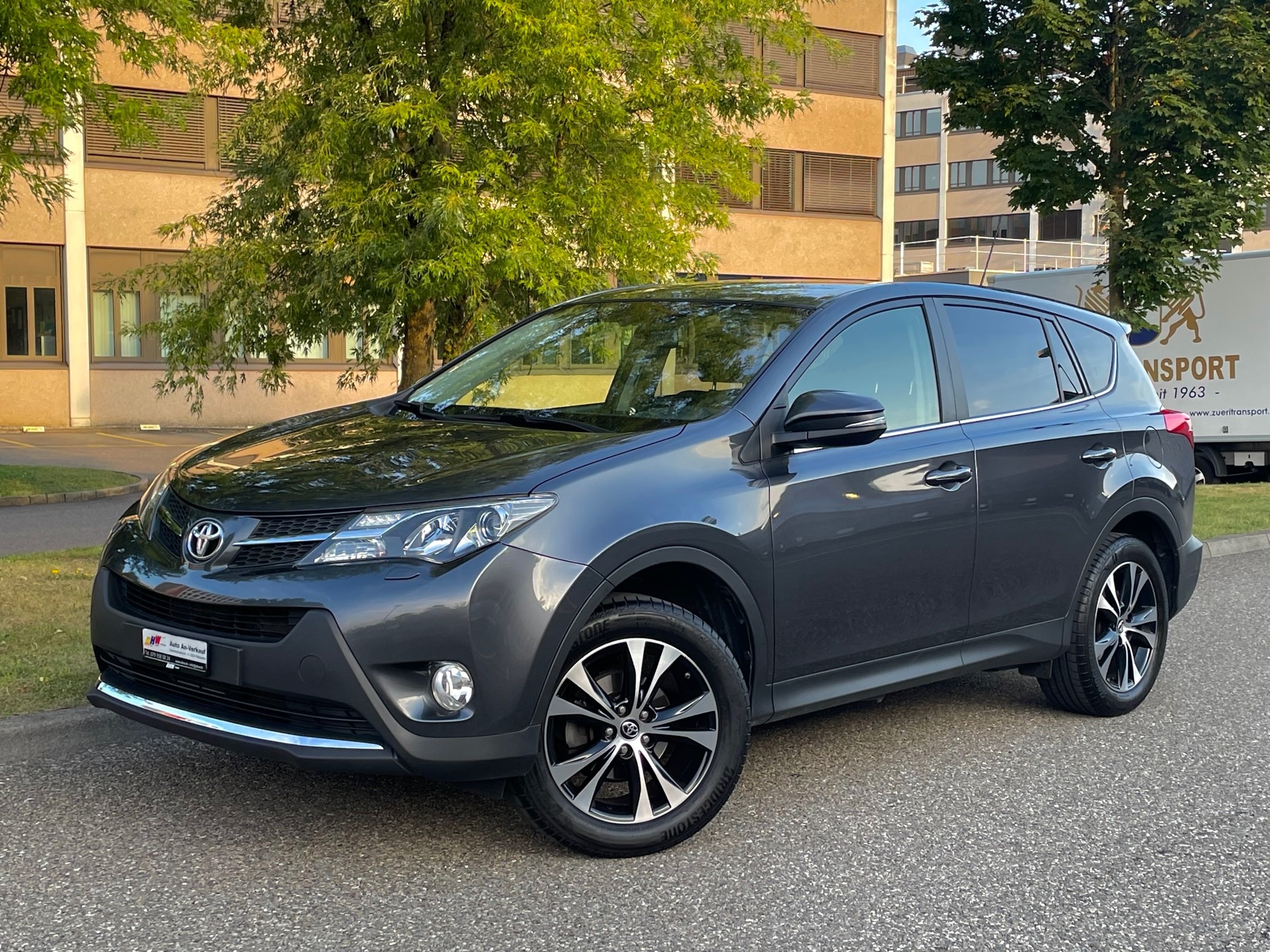 TOYOTA RAV-4 2.0 16V Style Multidrive S 1.Hand / Frisch ab MFK