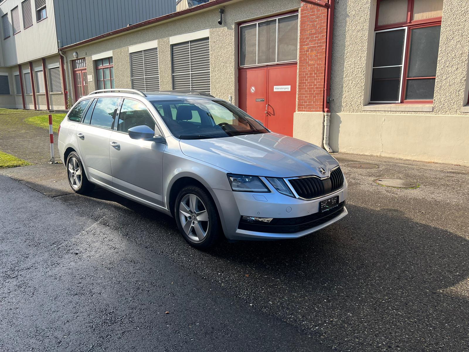 SKODA Octavia Combi 2.0 TDI Swiss Line 25 4x4