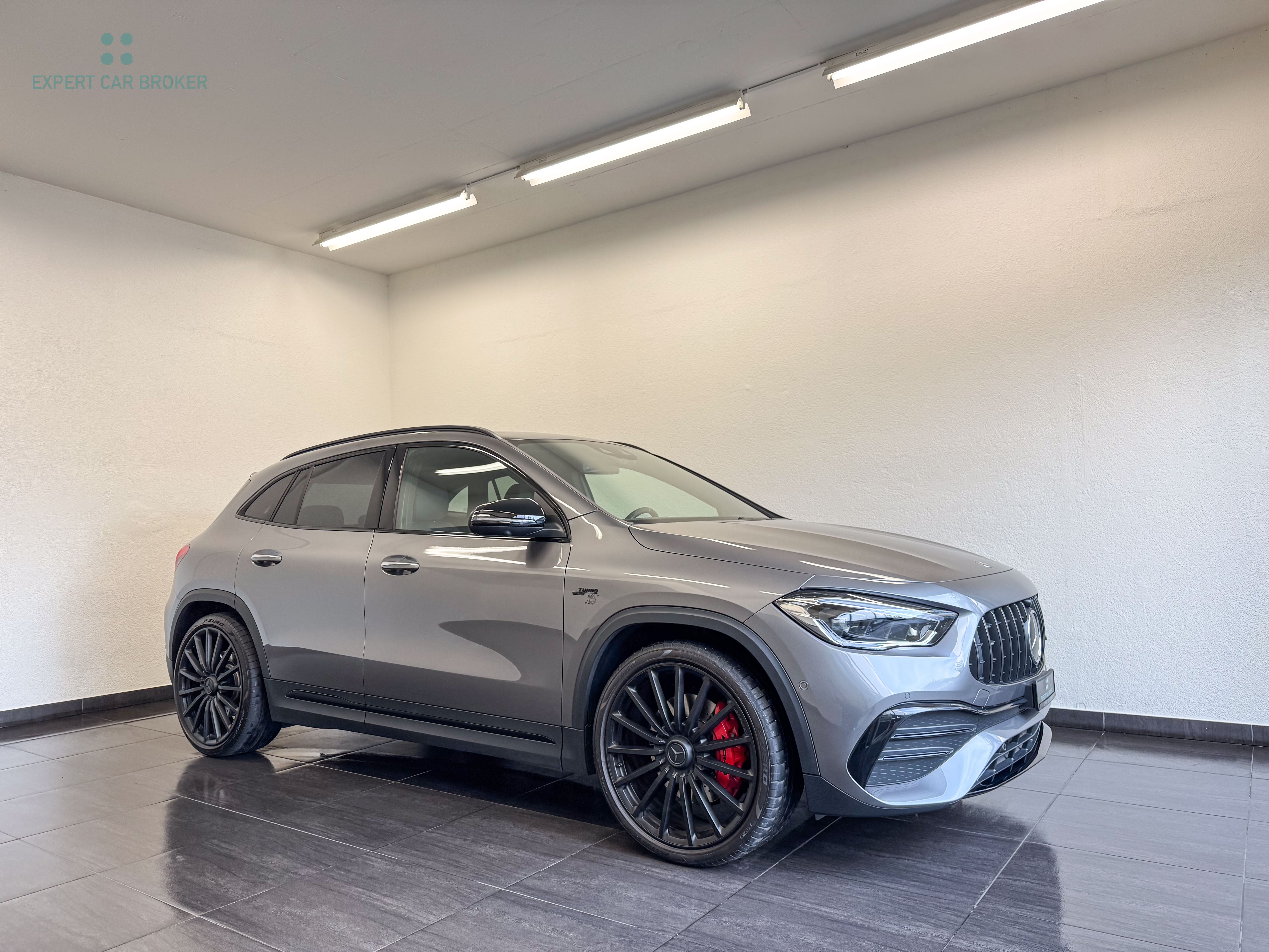 MERCEDES-BENZ GLA 35 AMG 4Matic 8G-Speedshift DCT