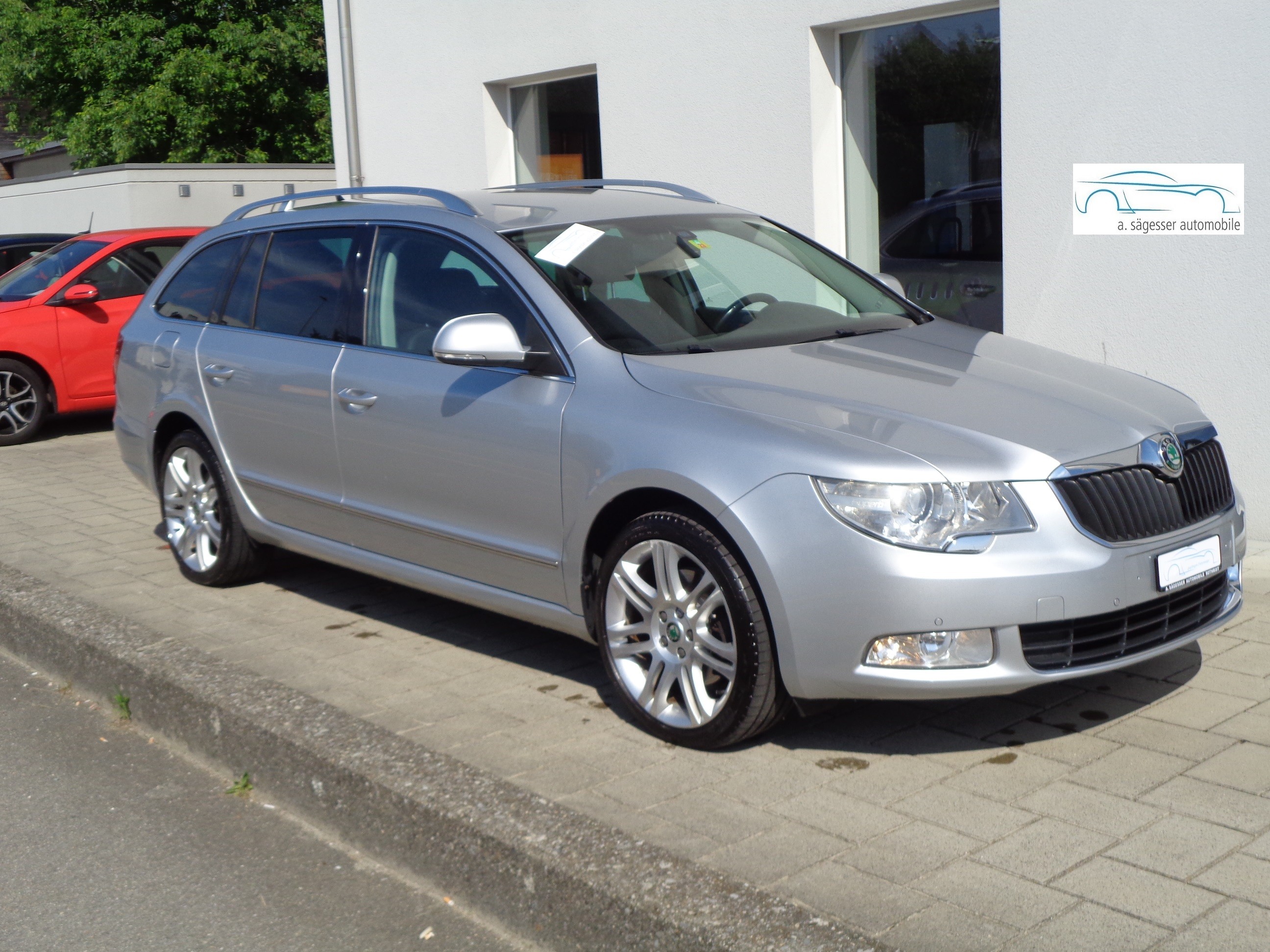 SKODA Superb Combi 2.0 TDi Elegance DSG