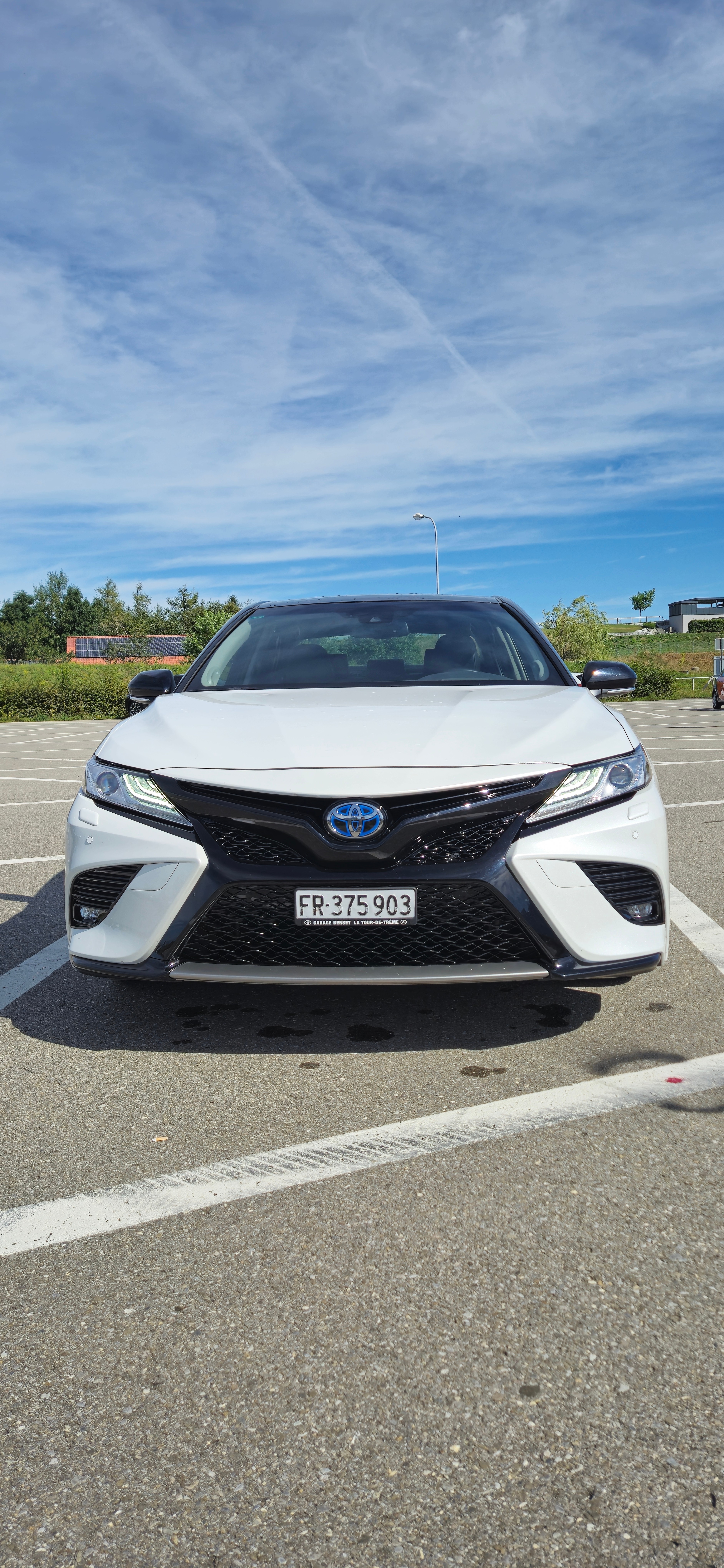 TOYOTA Camry 2.5 HSD e-CVT Limited