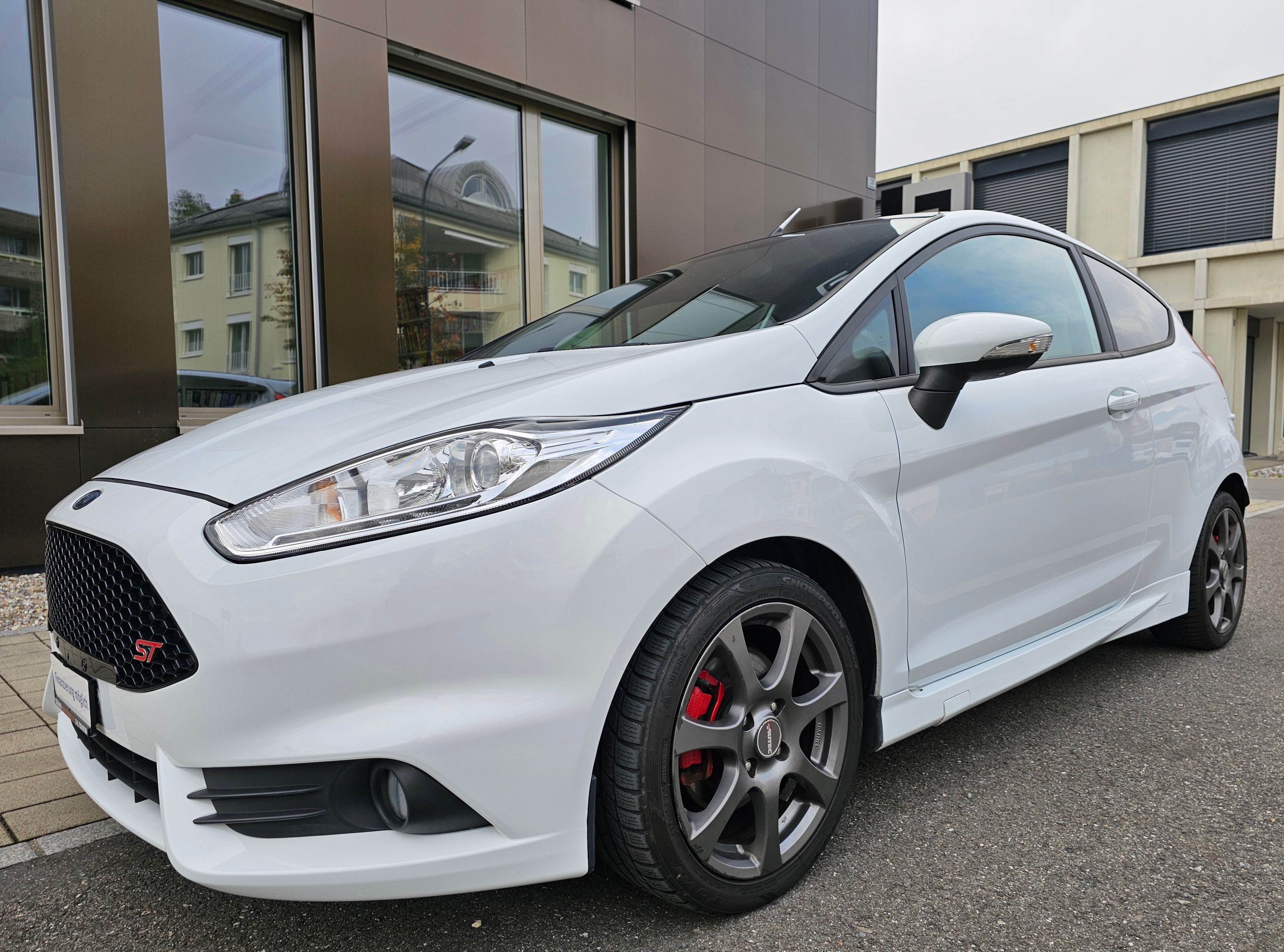 FORD Fiesta 1.6 SCTi ST-2