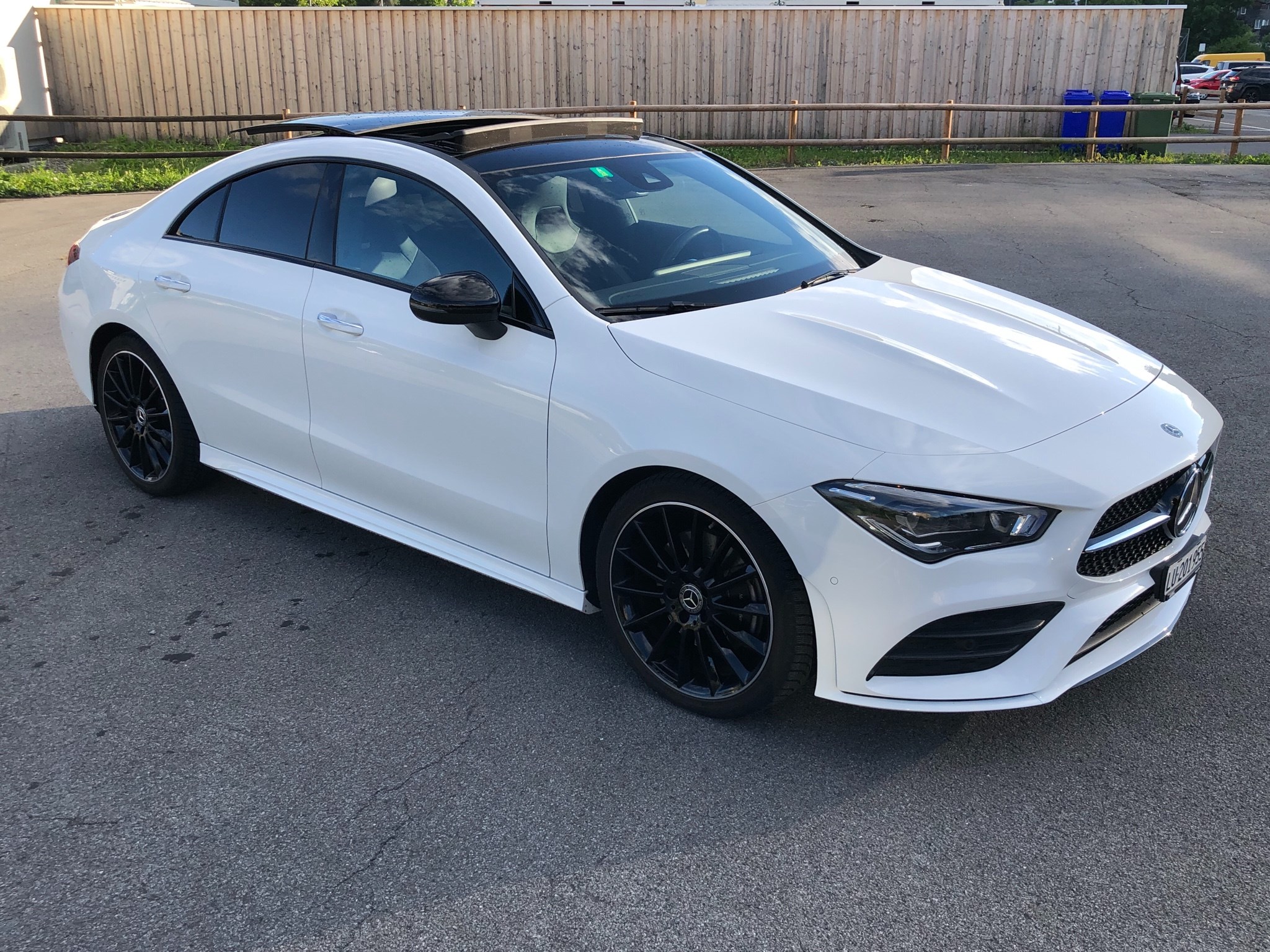 MERCEDES-BENZ CLA 200 AMG Line 7G-DCT