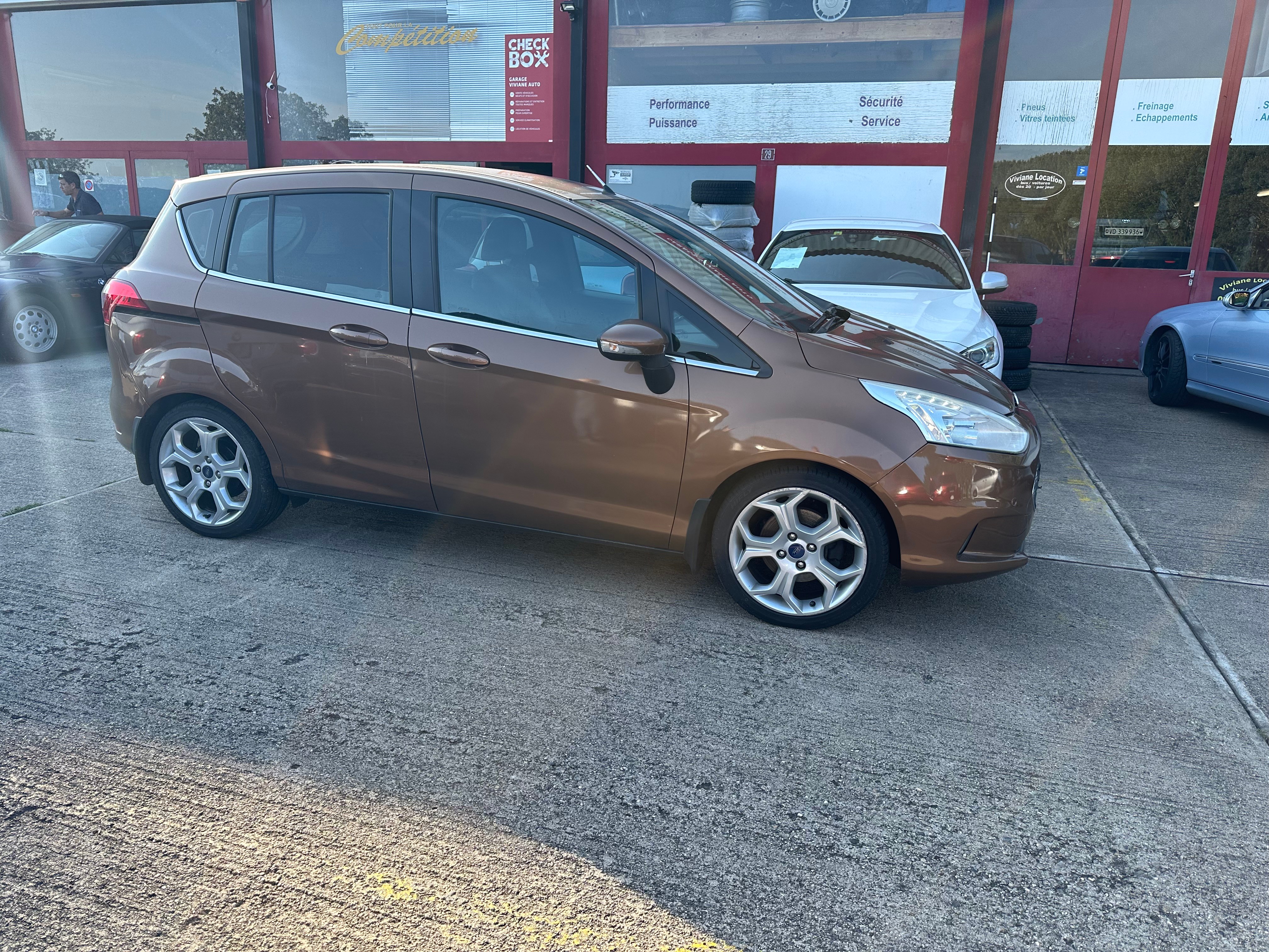 FORD B-Max 1.6 Ti-VCT Titanium PowerShift