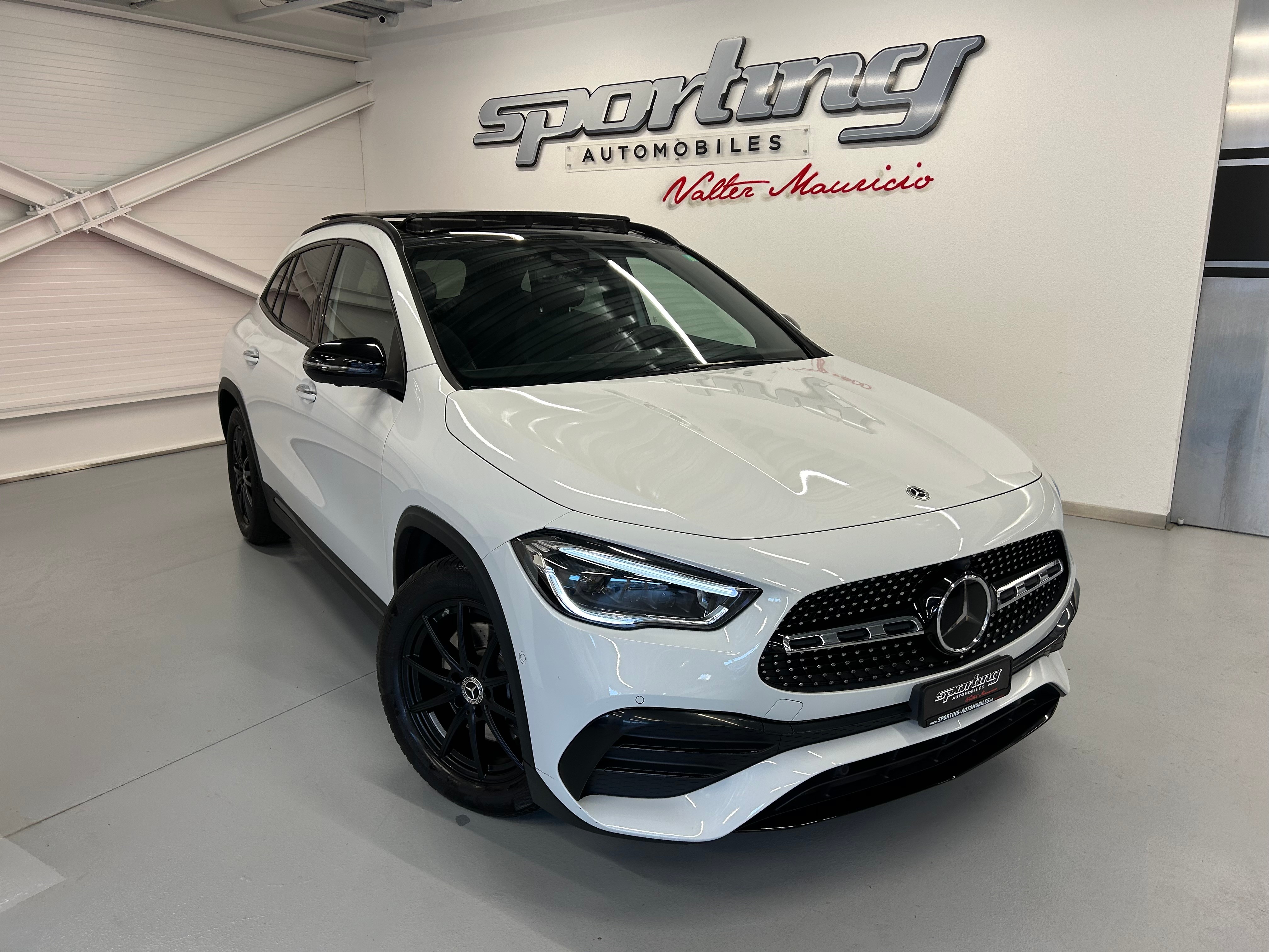 MERCEDES-BENZ GLA 220d 4Matic AMG Line 8G-DCT