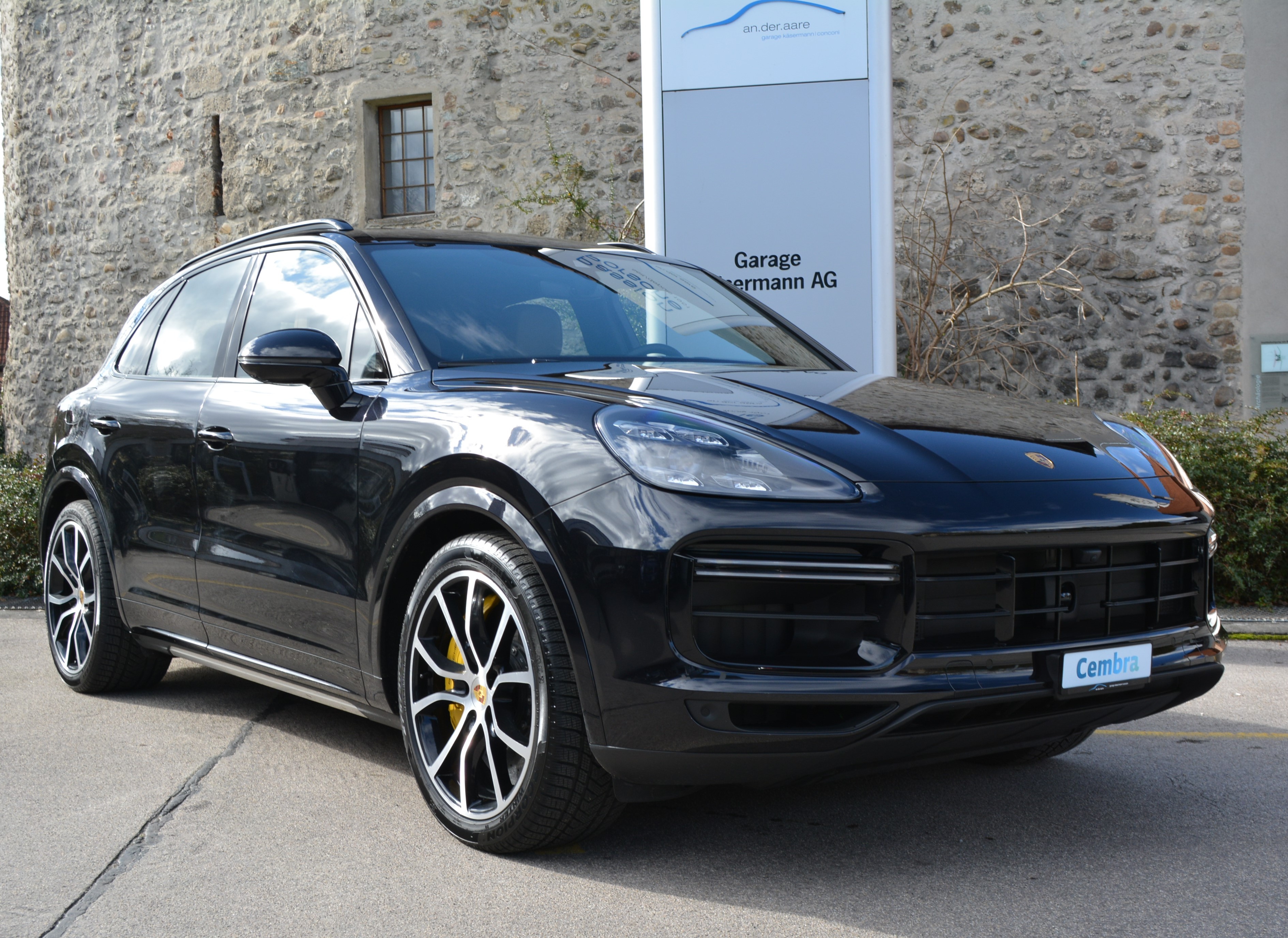 PORSCHE Cayenne Turbo